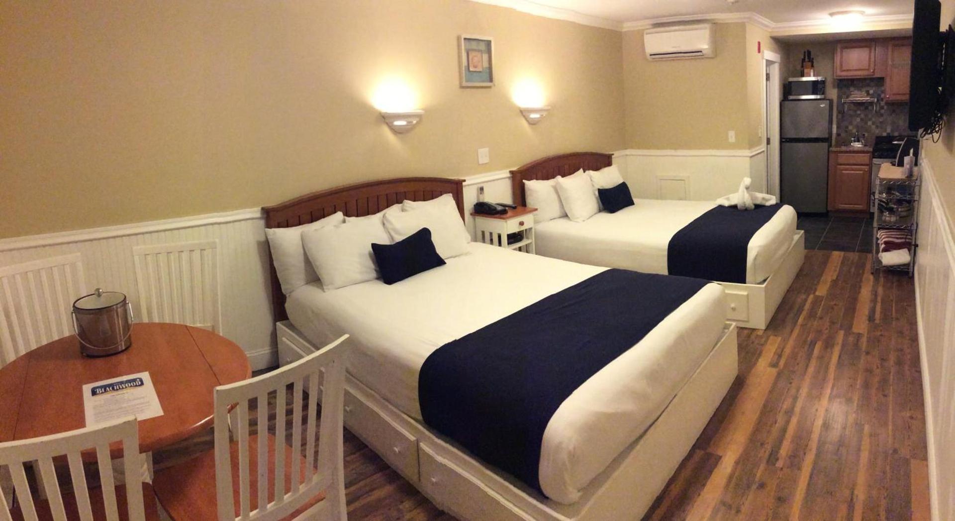 The Beachwood photo 17