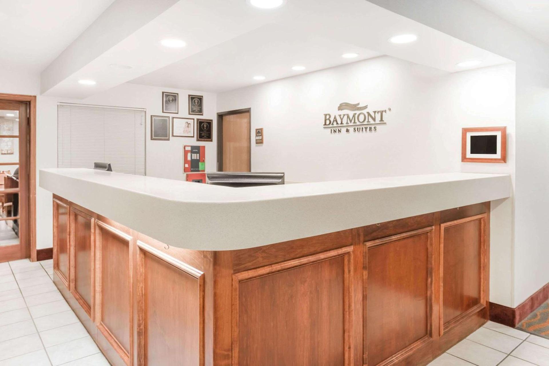 Baymont by Wyndham Rolla photo 3