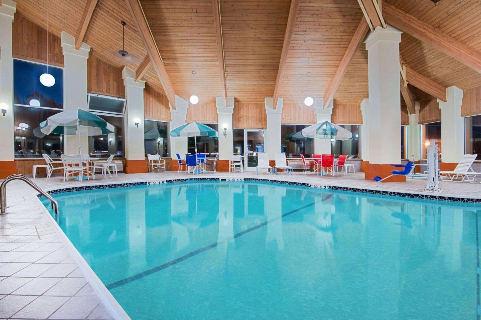 Baymont by Wyndham Pella photo 34