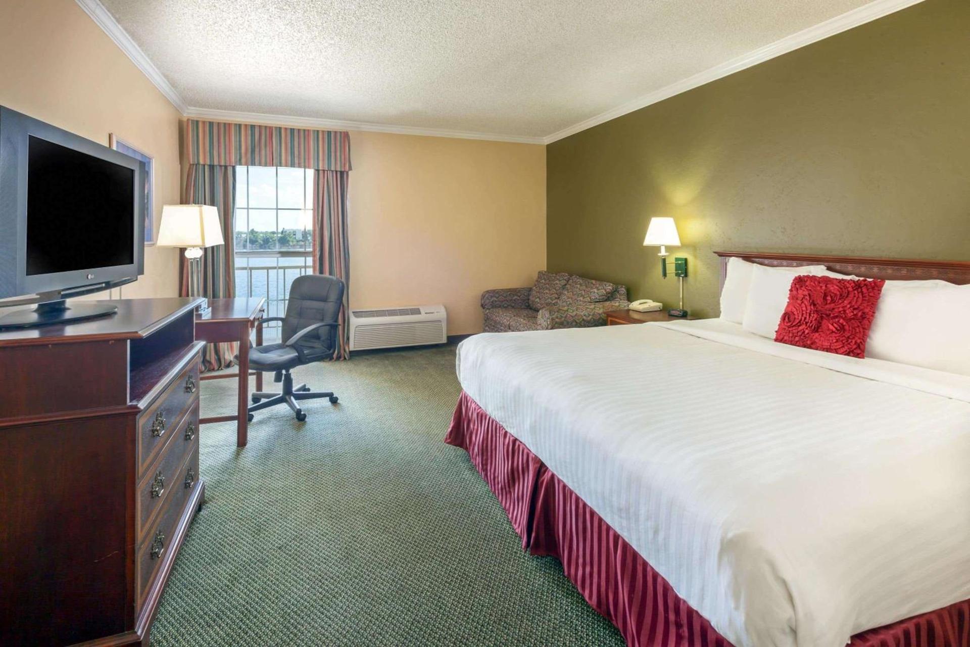 Extend-a-Suites - Extended Stay, I-40 Amarillo West photo 56