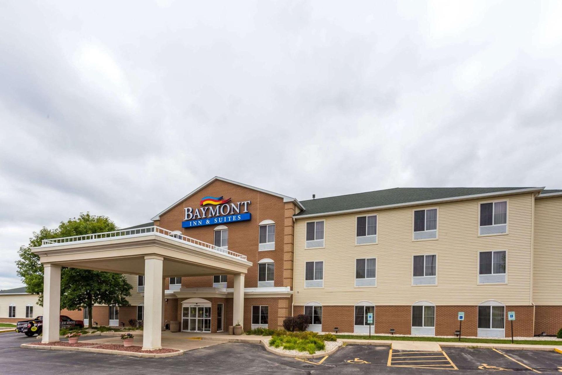 Baymont by Wyndham Waterford/Burlington WI photo 2