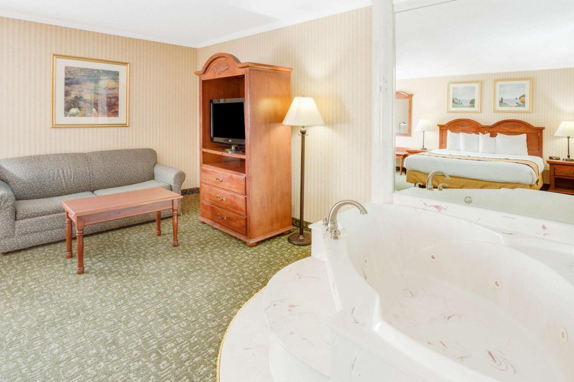 Kalamazoo Hotel photo 31
