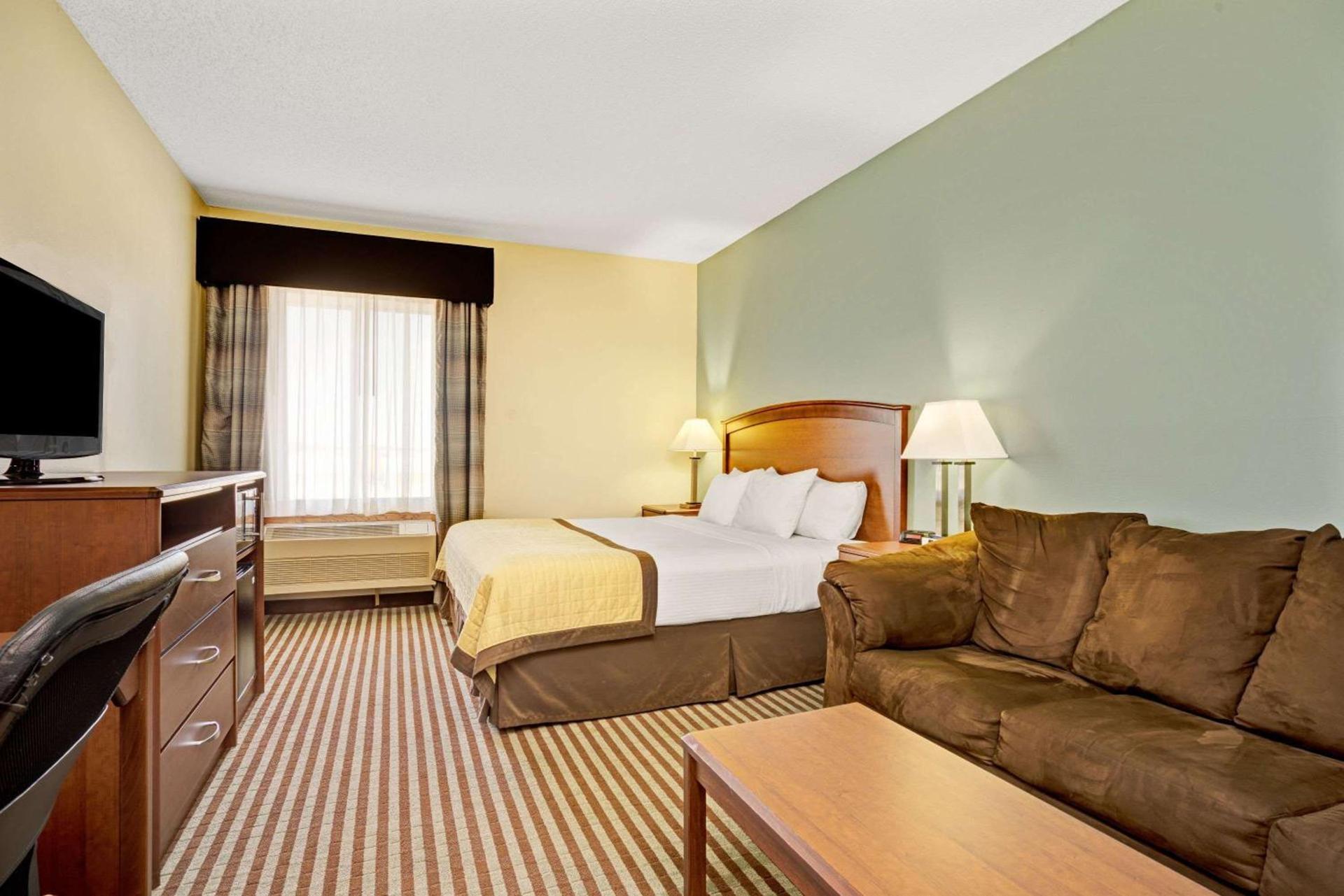 Baymont by Wyndham Wahpeton photo 8