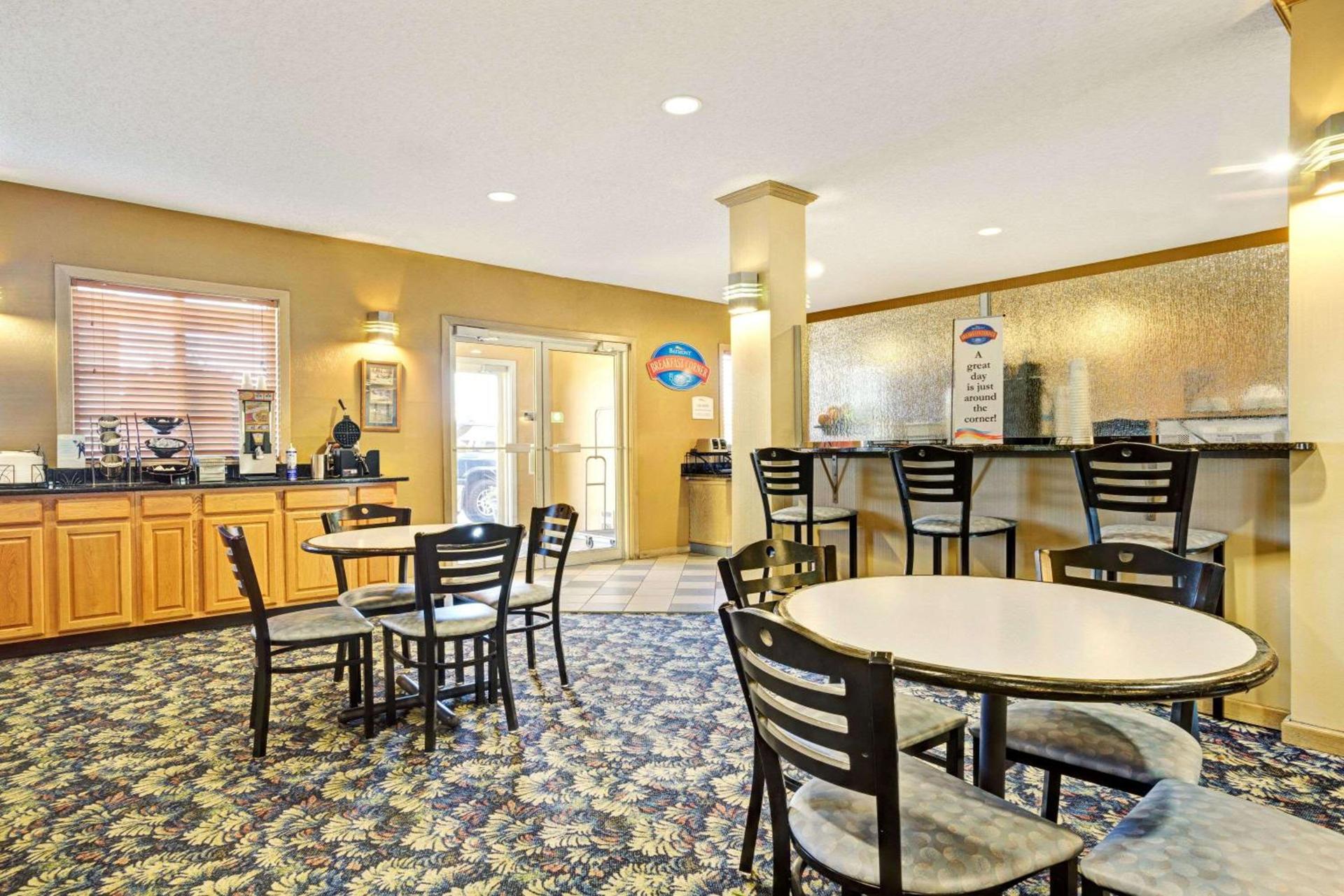 Baymont by Wyndham Wahpeton photo 12