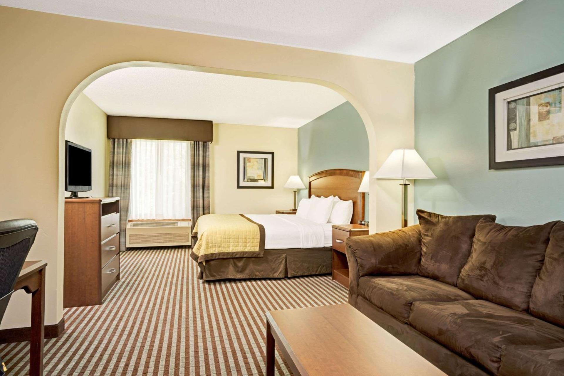 Baymont by Wyndham Wahpeton photo 14