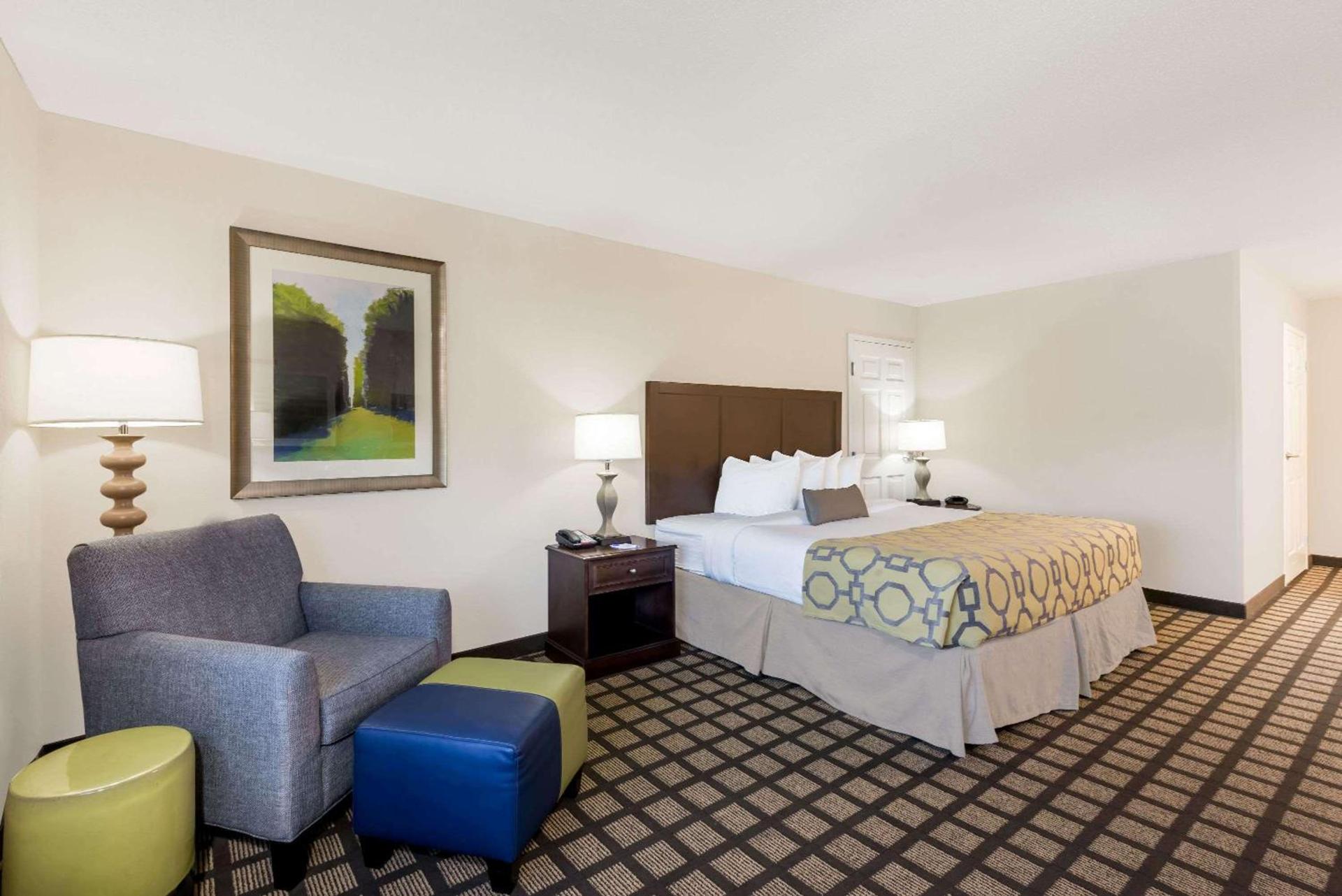 Baymont by Wyndham Erie photo 44
