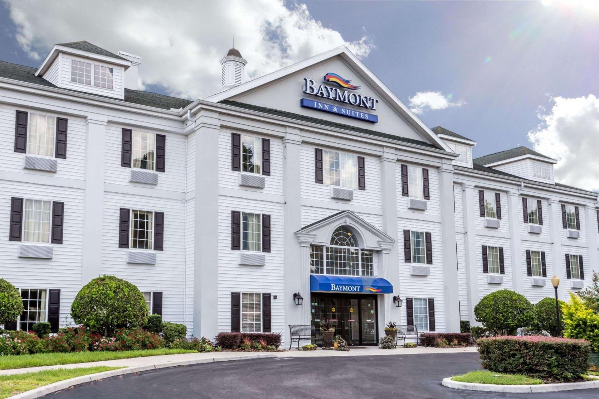 Baymont by Wyndham Lakeland photo 9