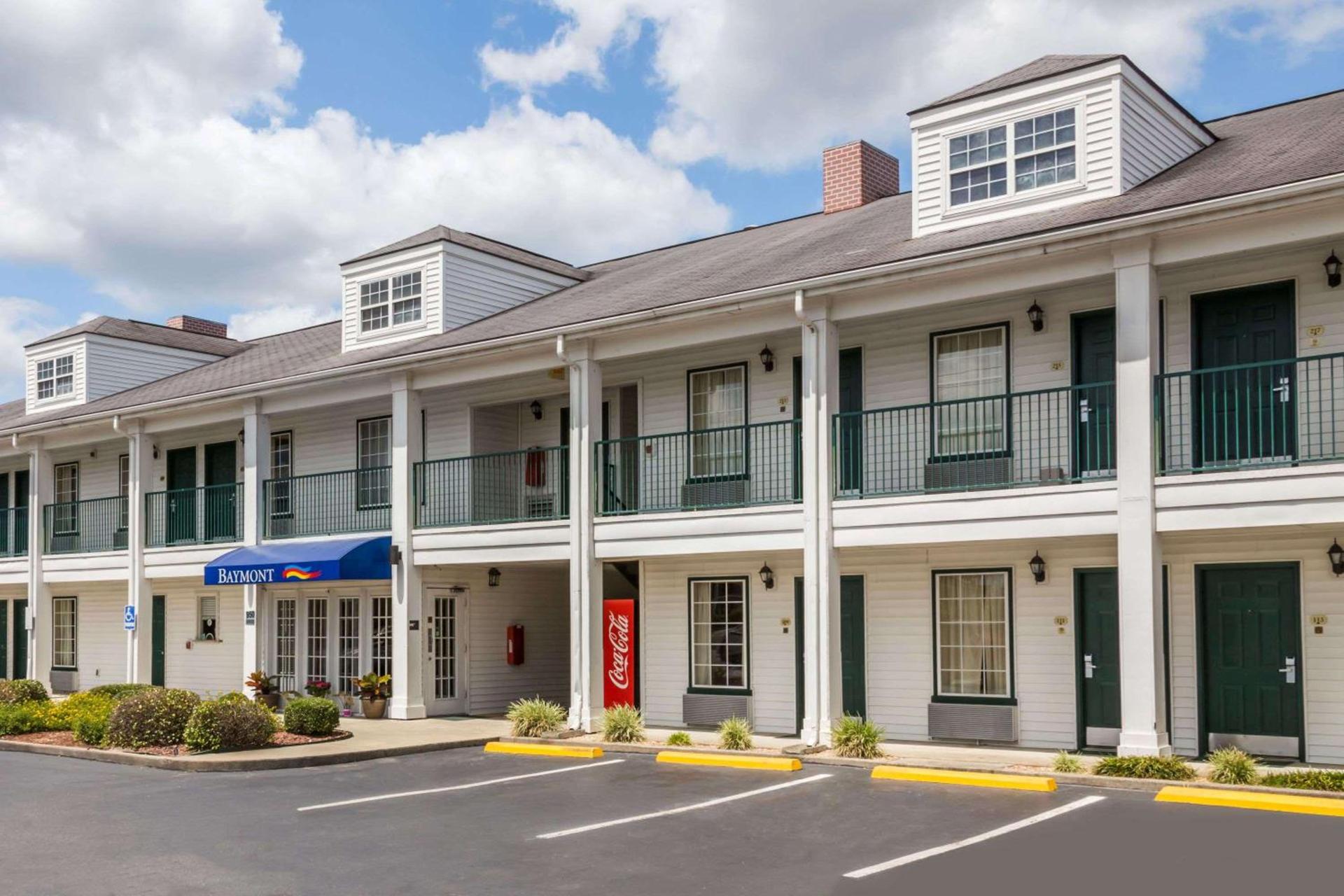 Baymont by Wyndham Waycross photo 26