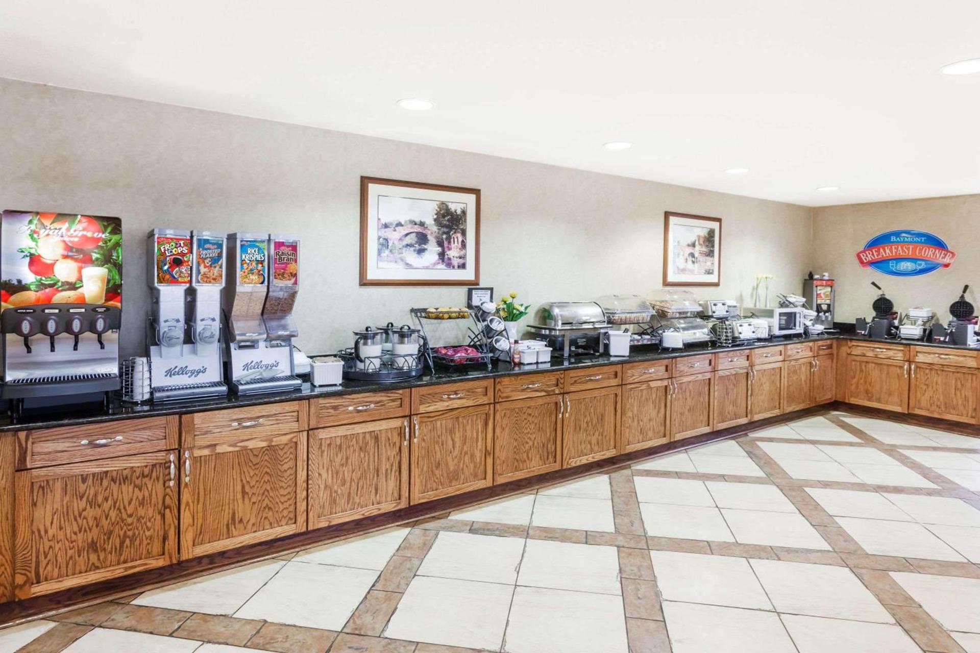 Baymont by Wyndham Elkhart photo 24