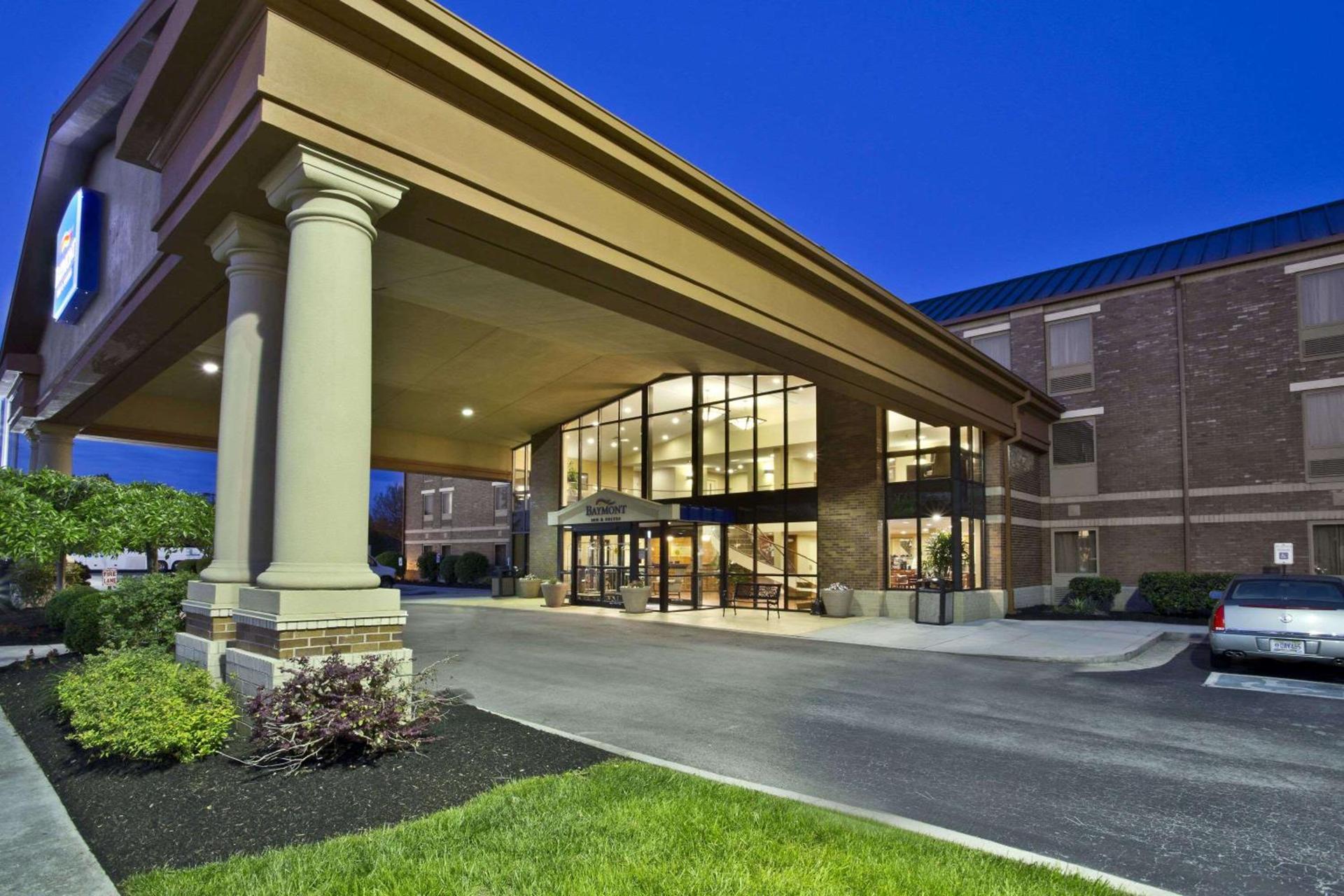 Baymont by Wyndham Knoxville/Cedar Bluff photo 2