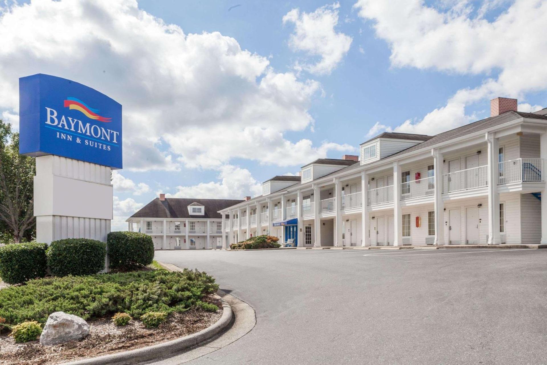 Baymont by Wyndham Hickory — hotel in Hickory