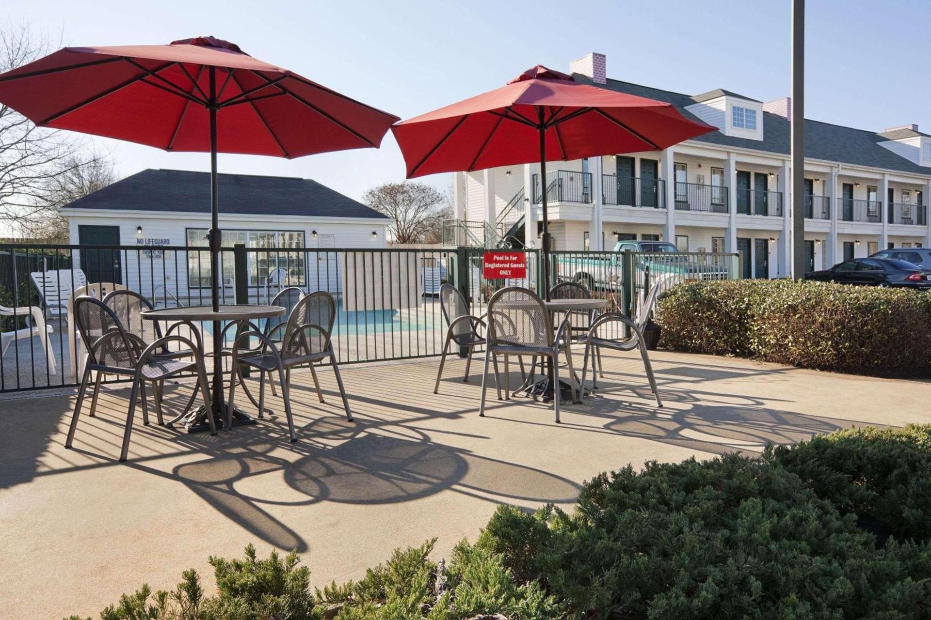 Baymont by Wyndham Gaffney photo 16