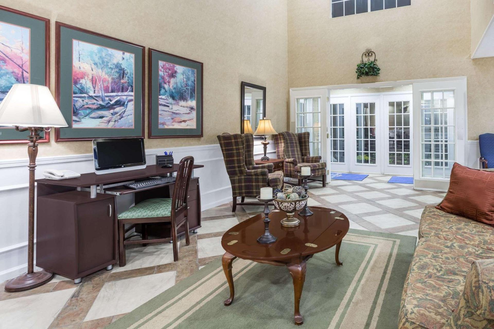 Baymont by Wyndham Anderson Clemson photo 16