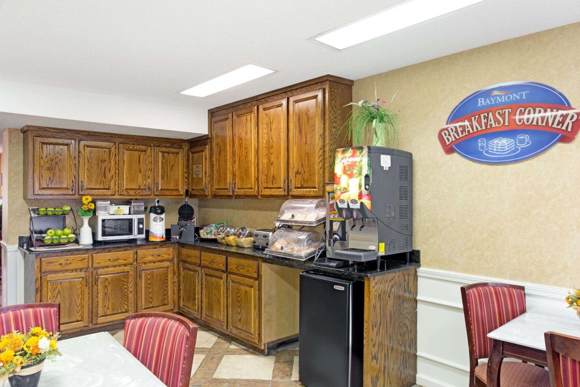 Baymont by Wyndham Sanford photo 14