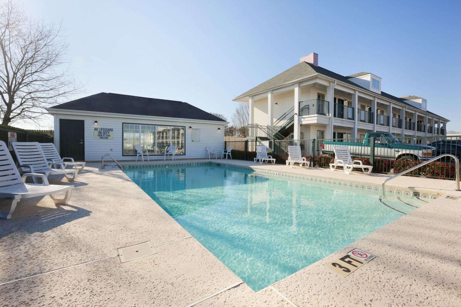 Baymont by Wyndham Gaffney photo 24
