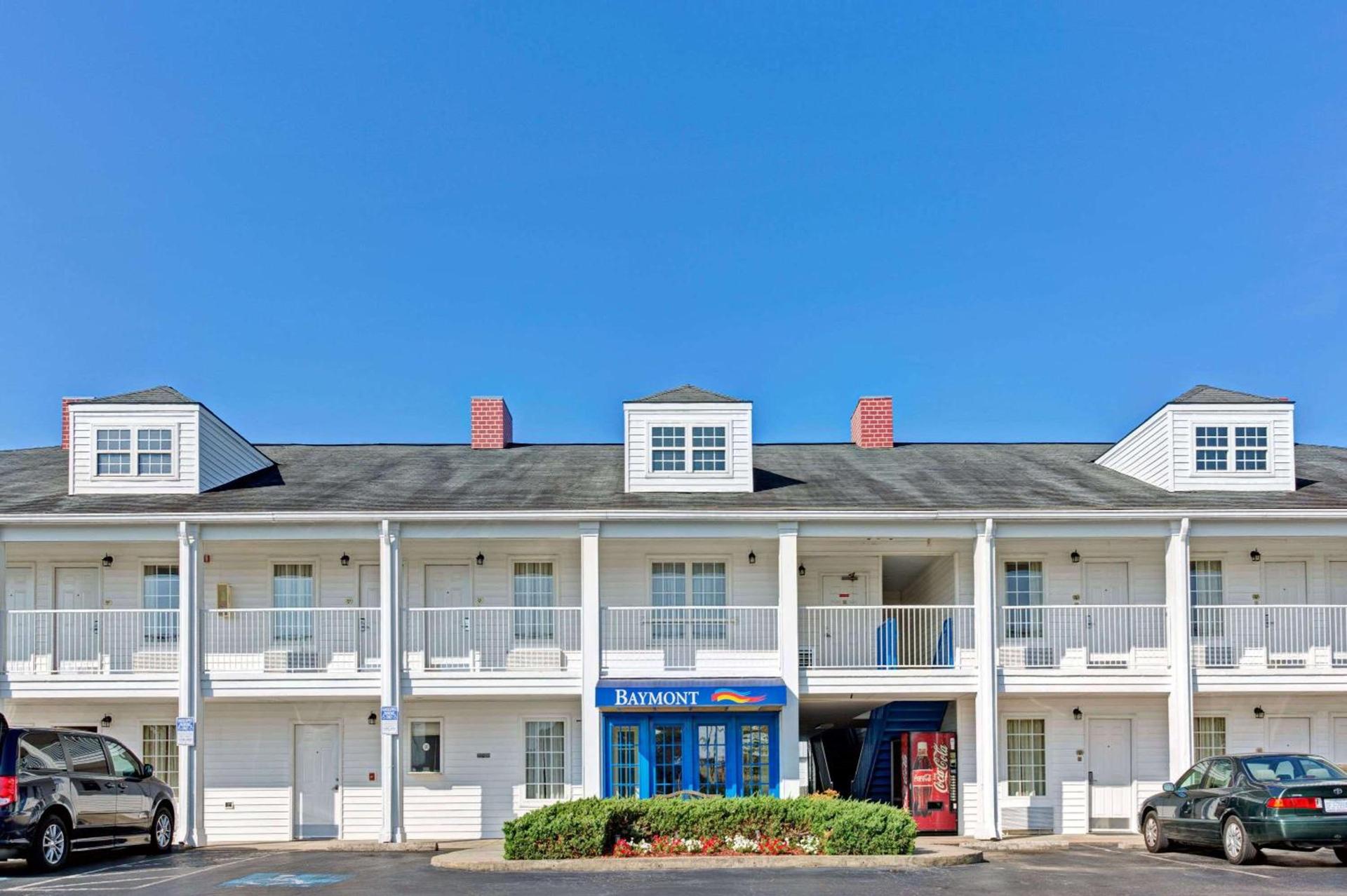 Baymont by Wyndham Sanford photo 2