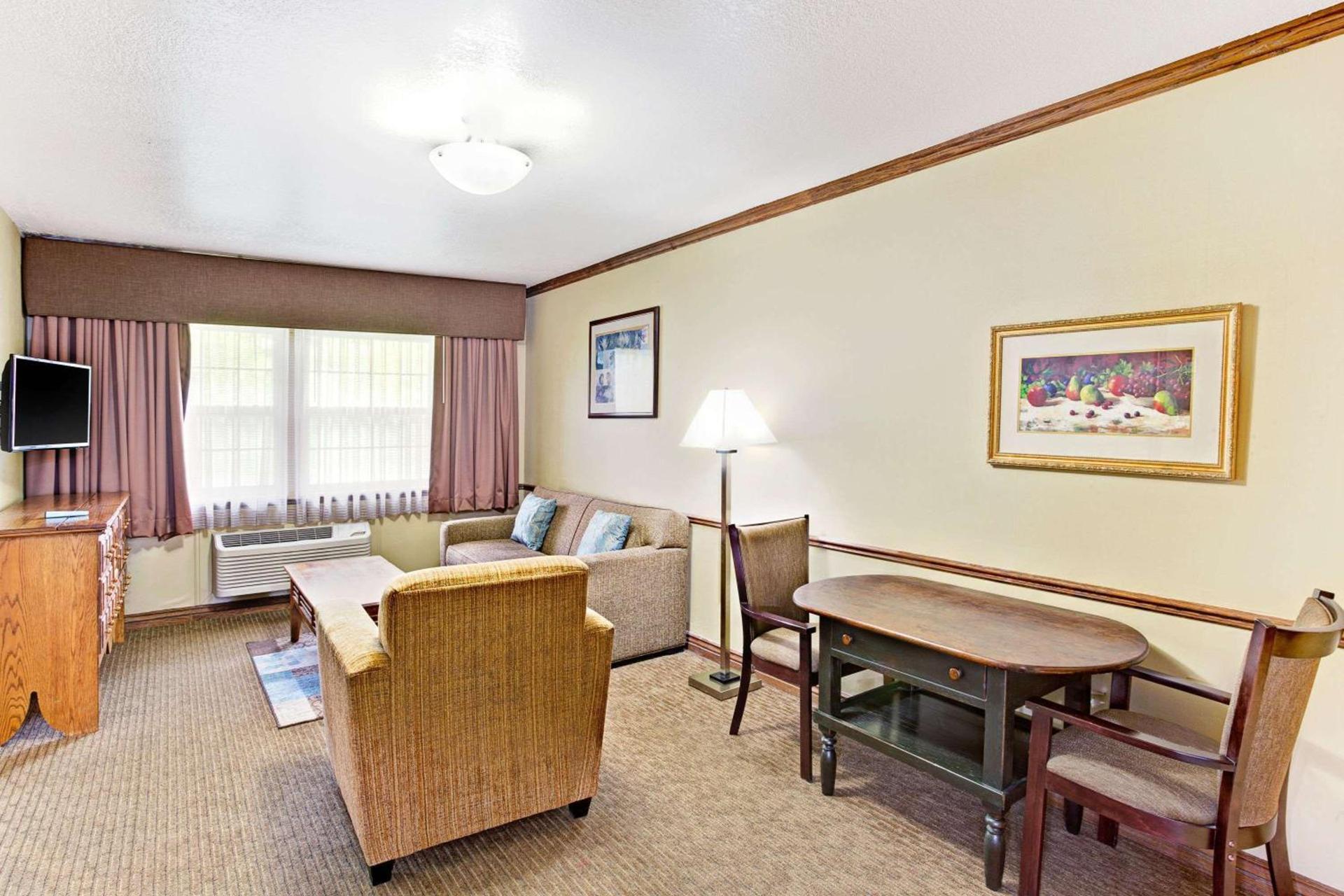 Provo River Inn photo 15