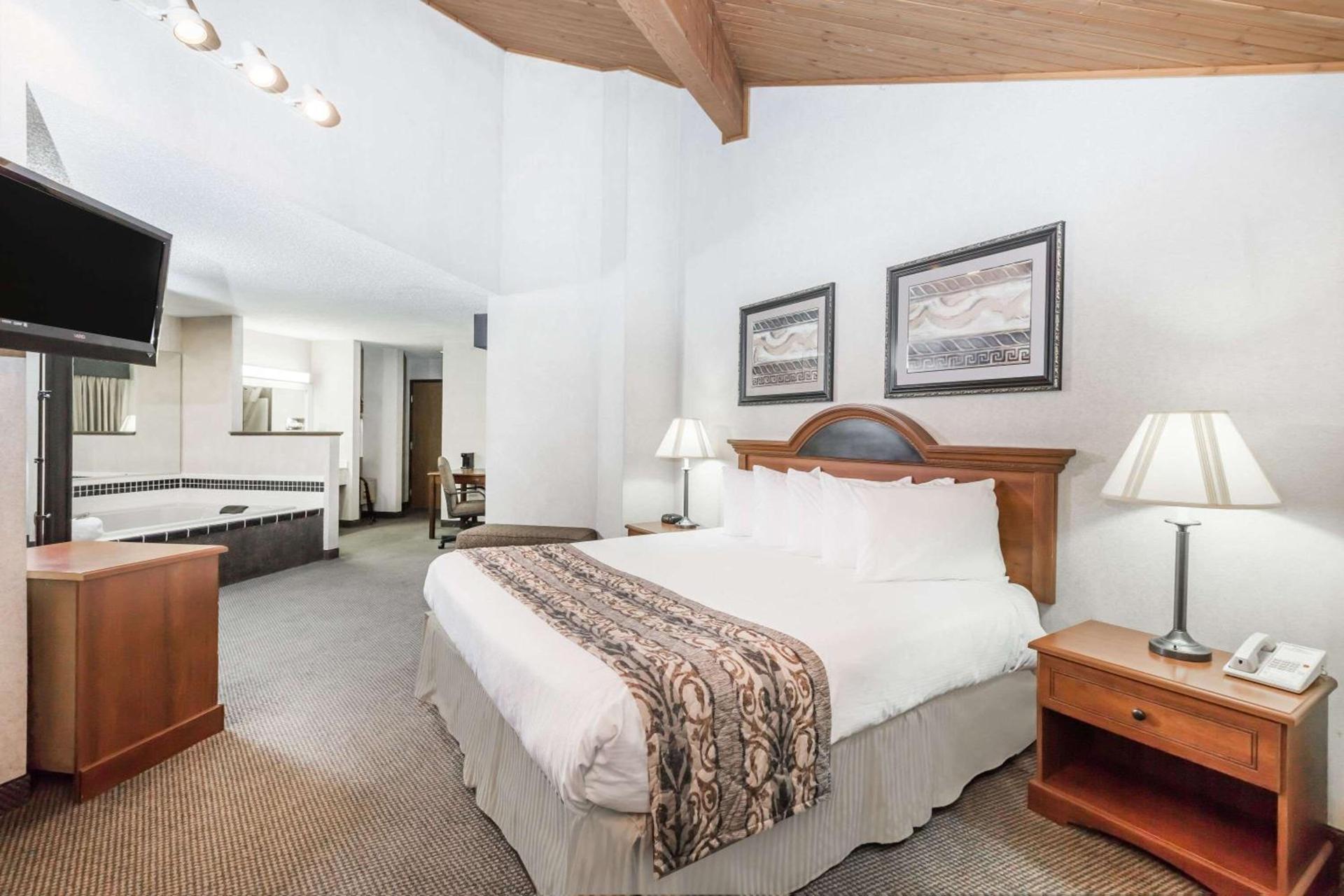 Baymont by Wyndham LeMars photo 31