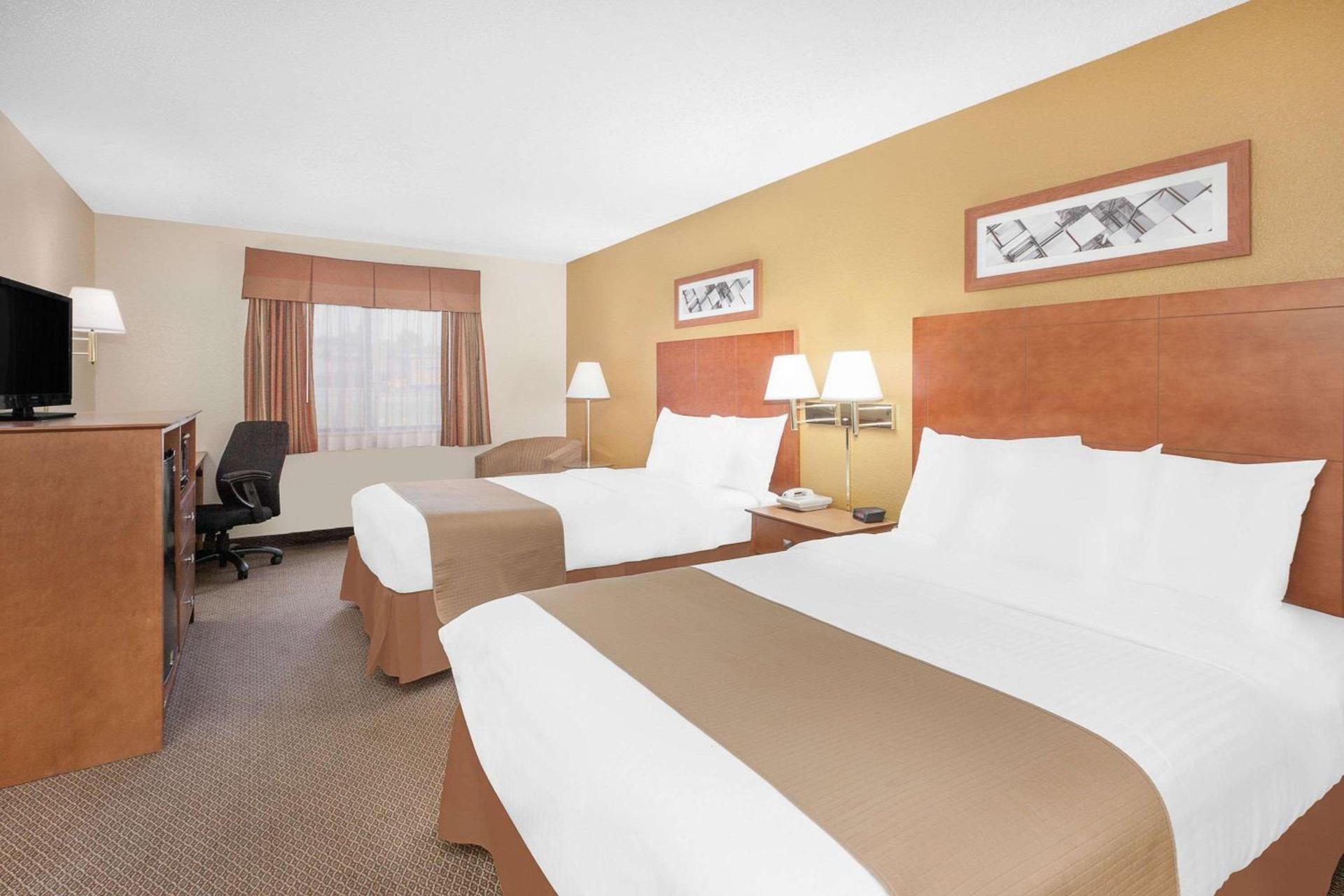 Baymont by Wyndham Port Huron photo 56