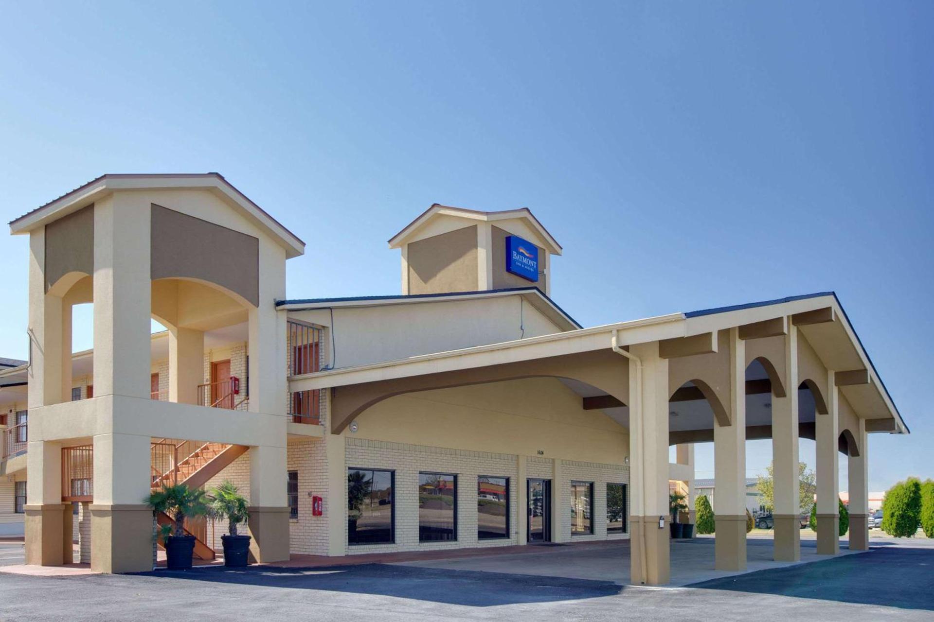 Baymont by Wyndham Terrell photo 10