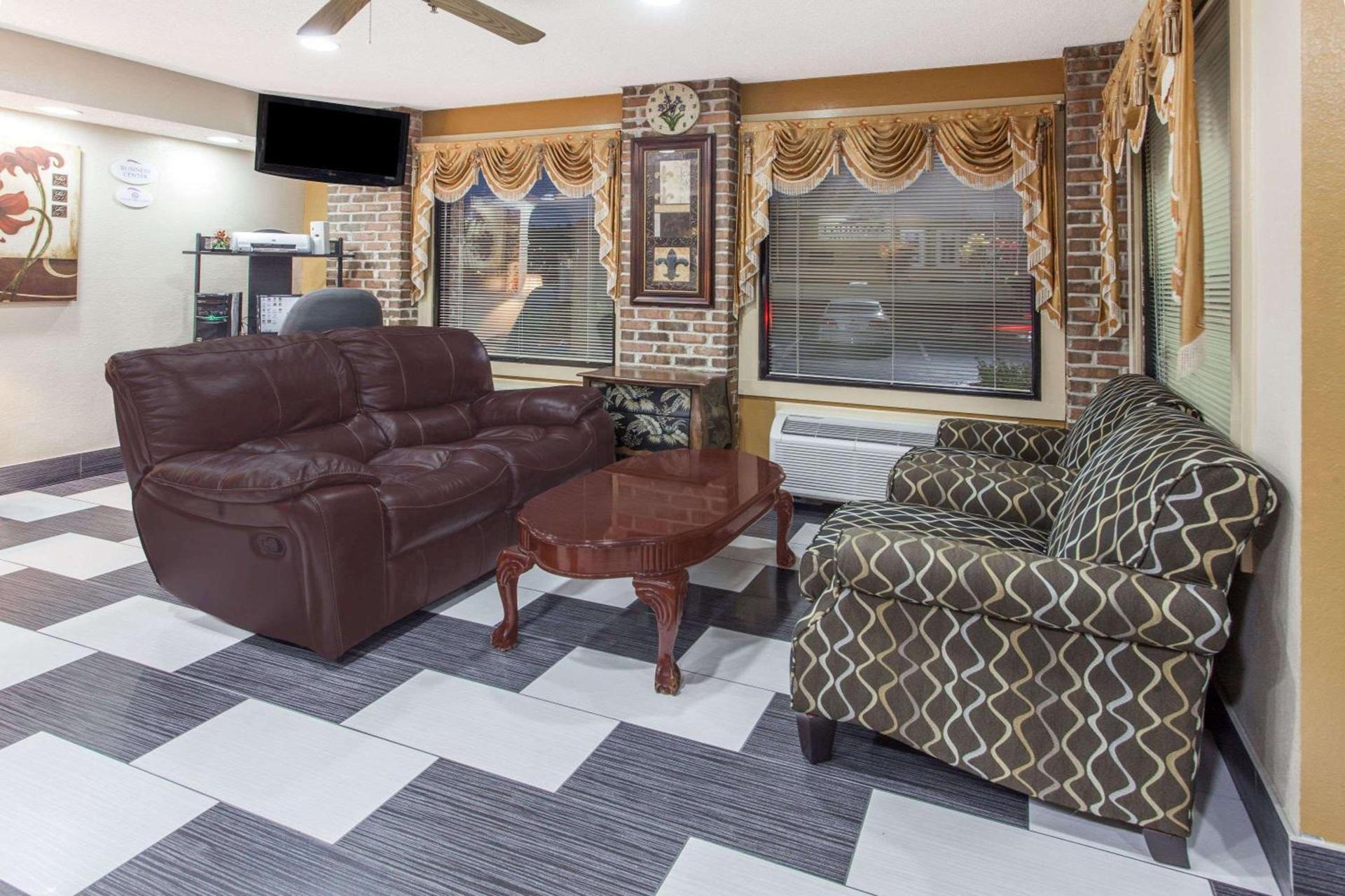 Baymont by Wyndham Smyrna photo 4
