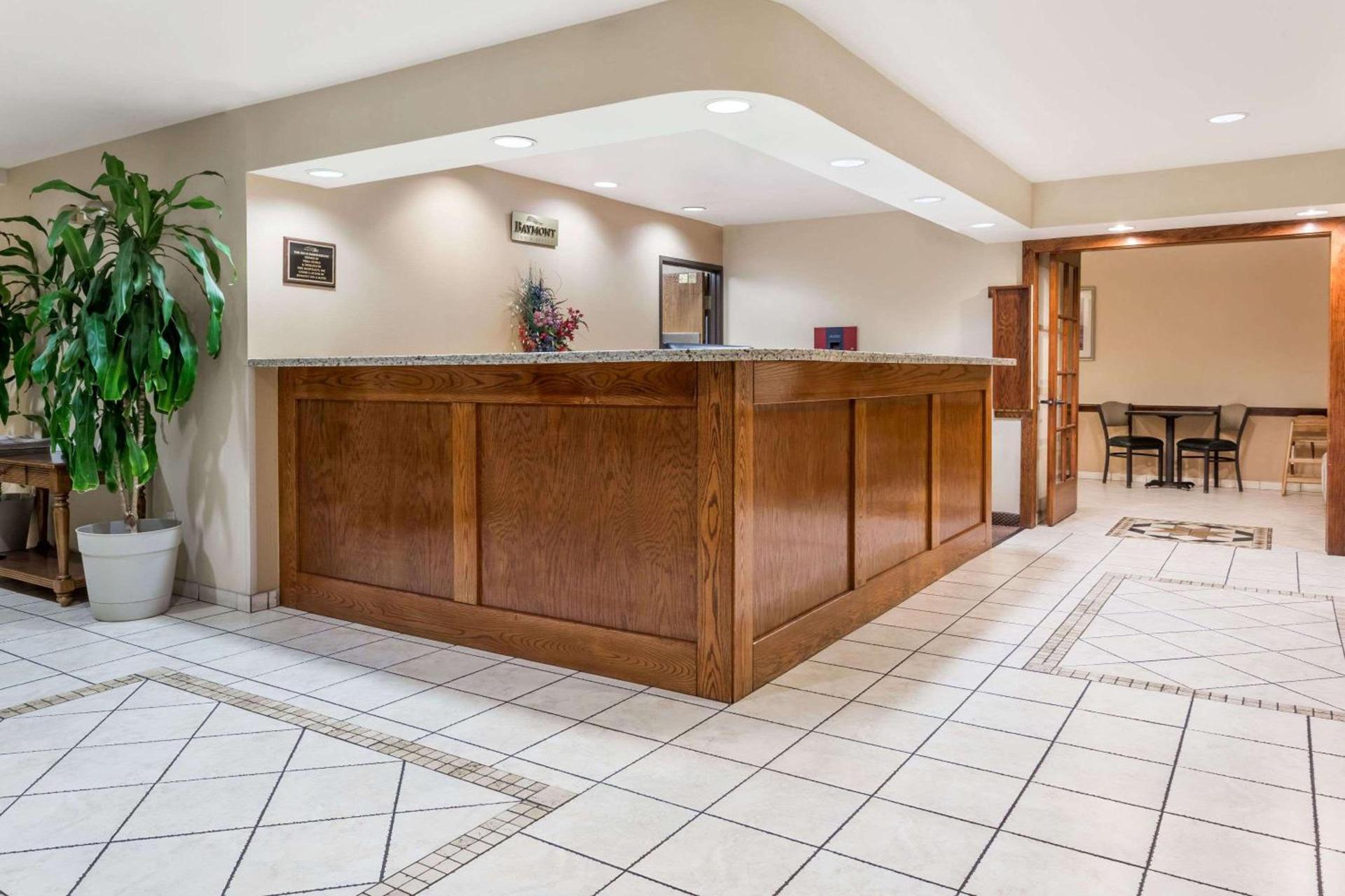 Baymont by Wyndham Yreka photo 8