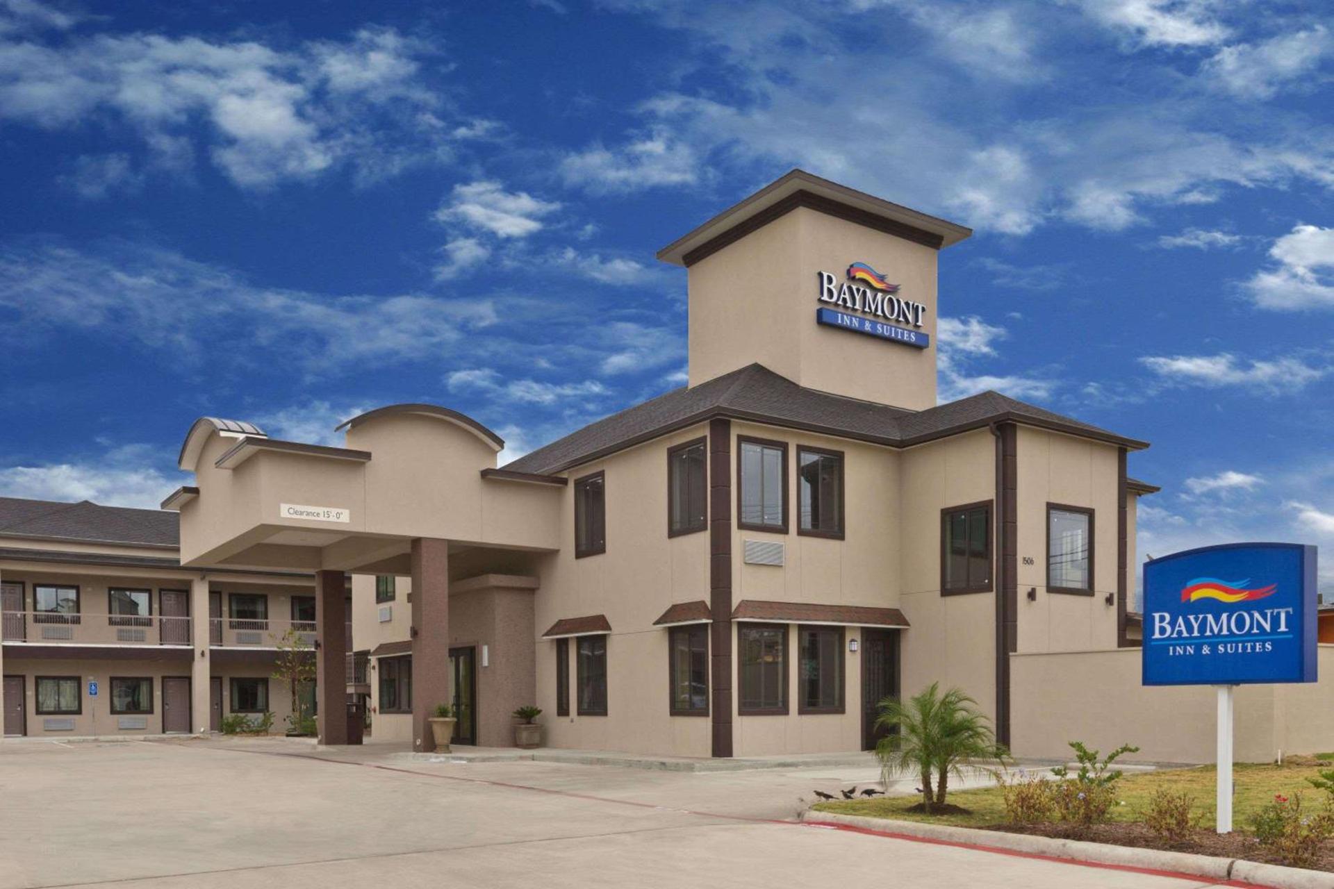 Baymont by Wyndham Bryan College Station photo 10