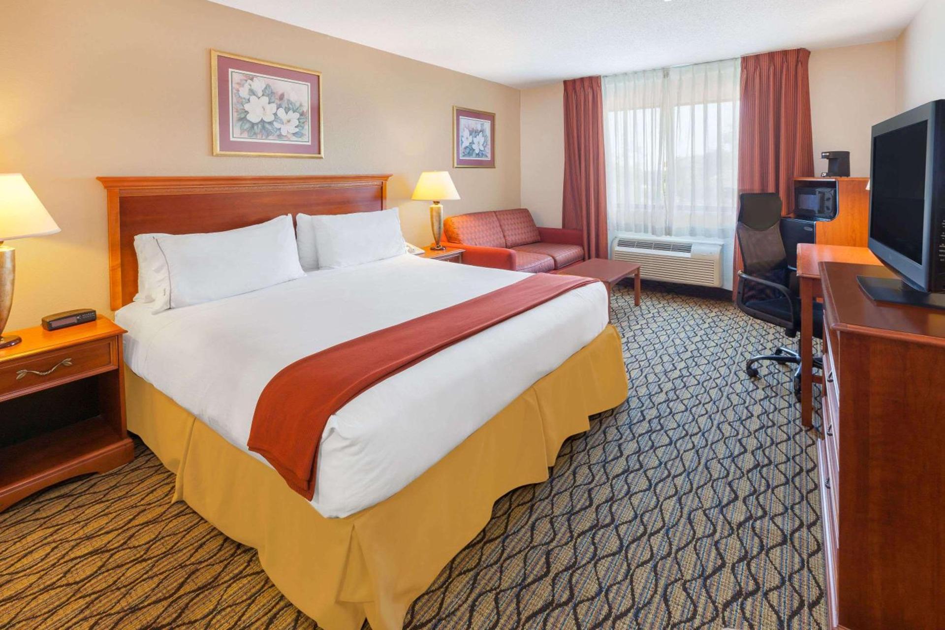 Baymont by Wyndham Chelsea photo 36