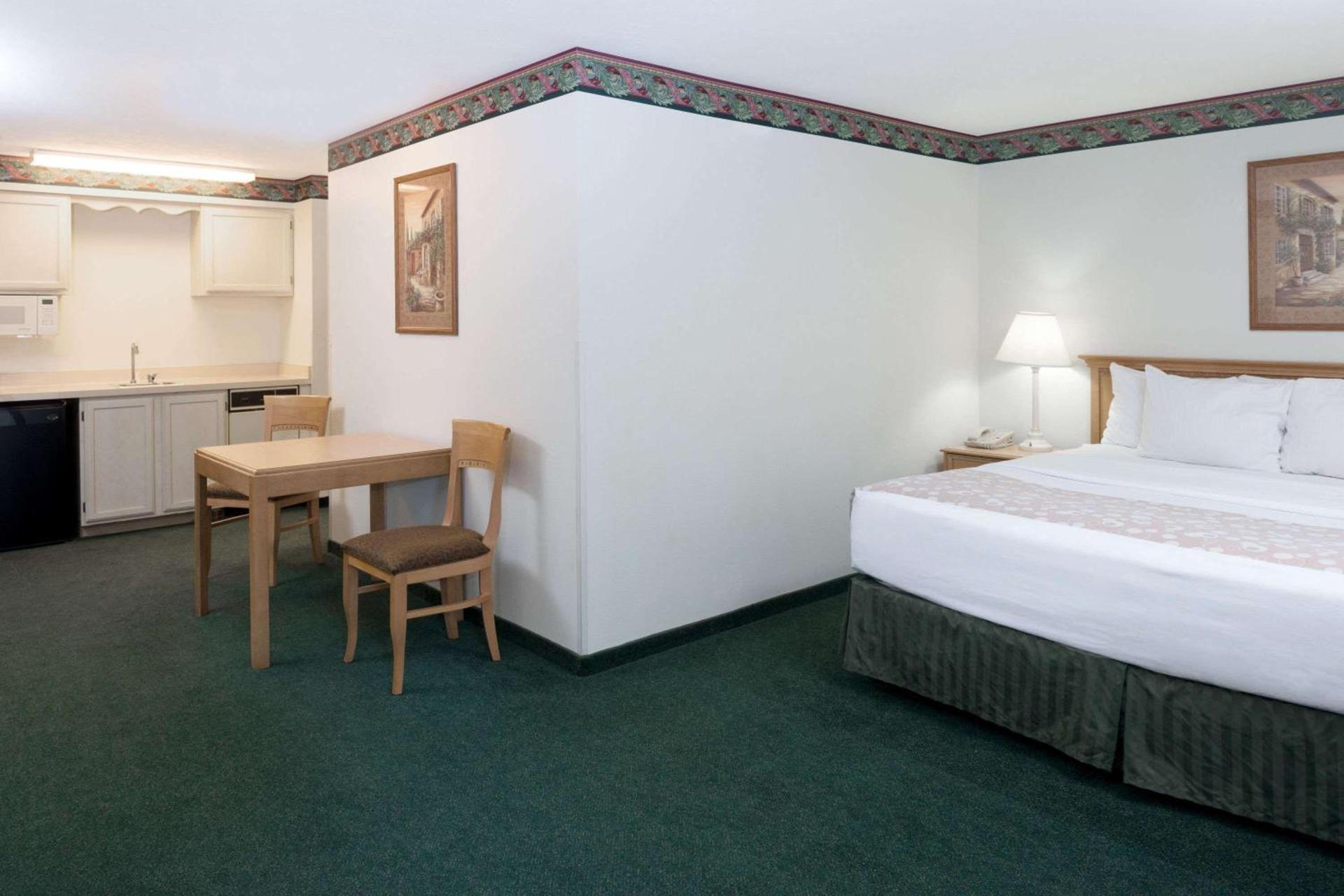 Baymont by Wyndham Coeur D Alene photo 14