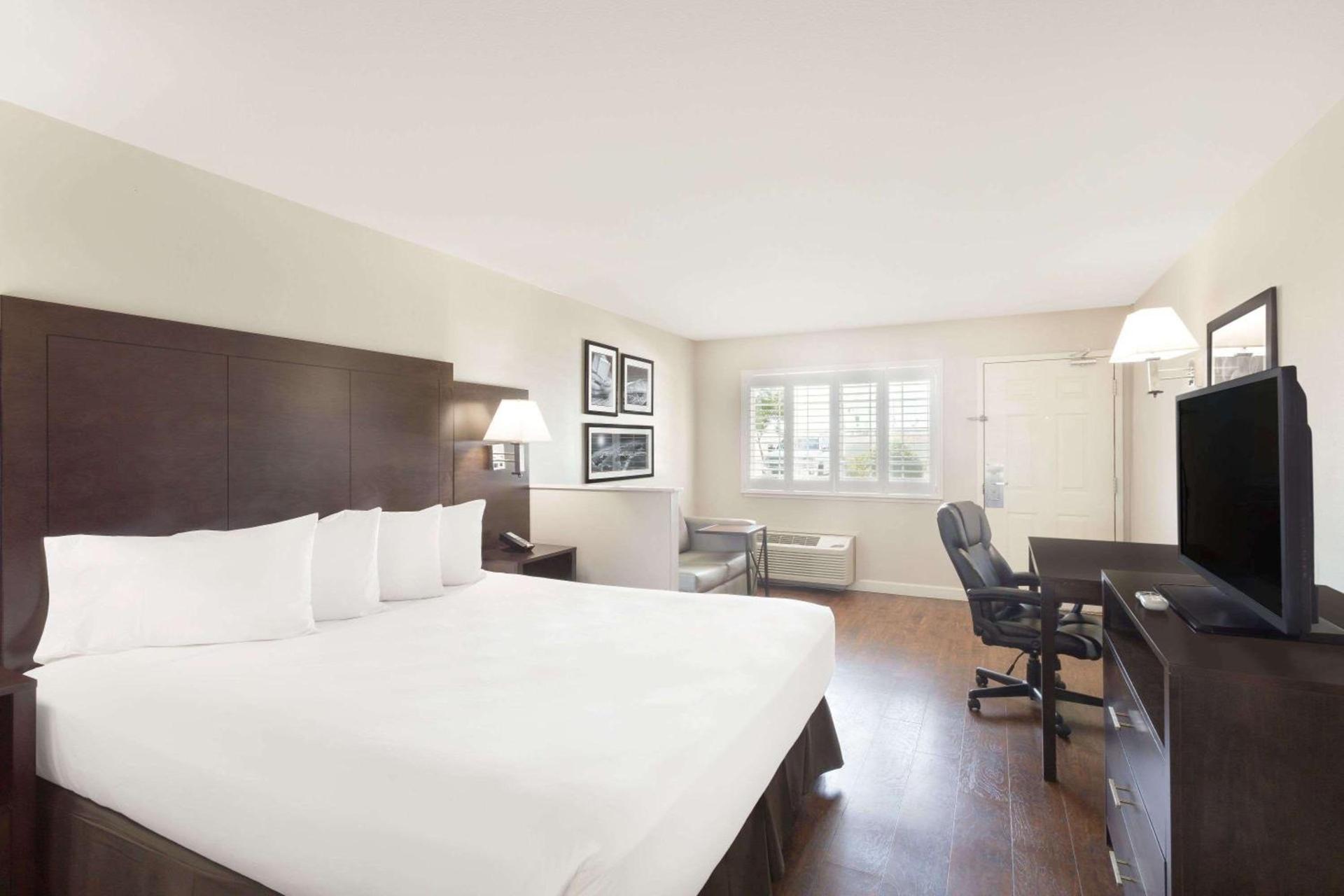 Baymont by Wyndham Modesto Salida photo 23