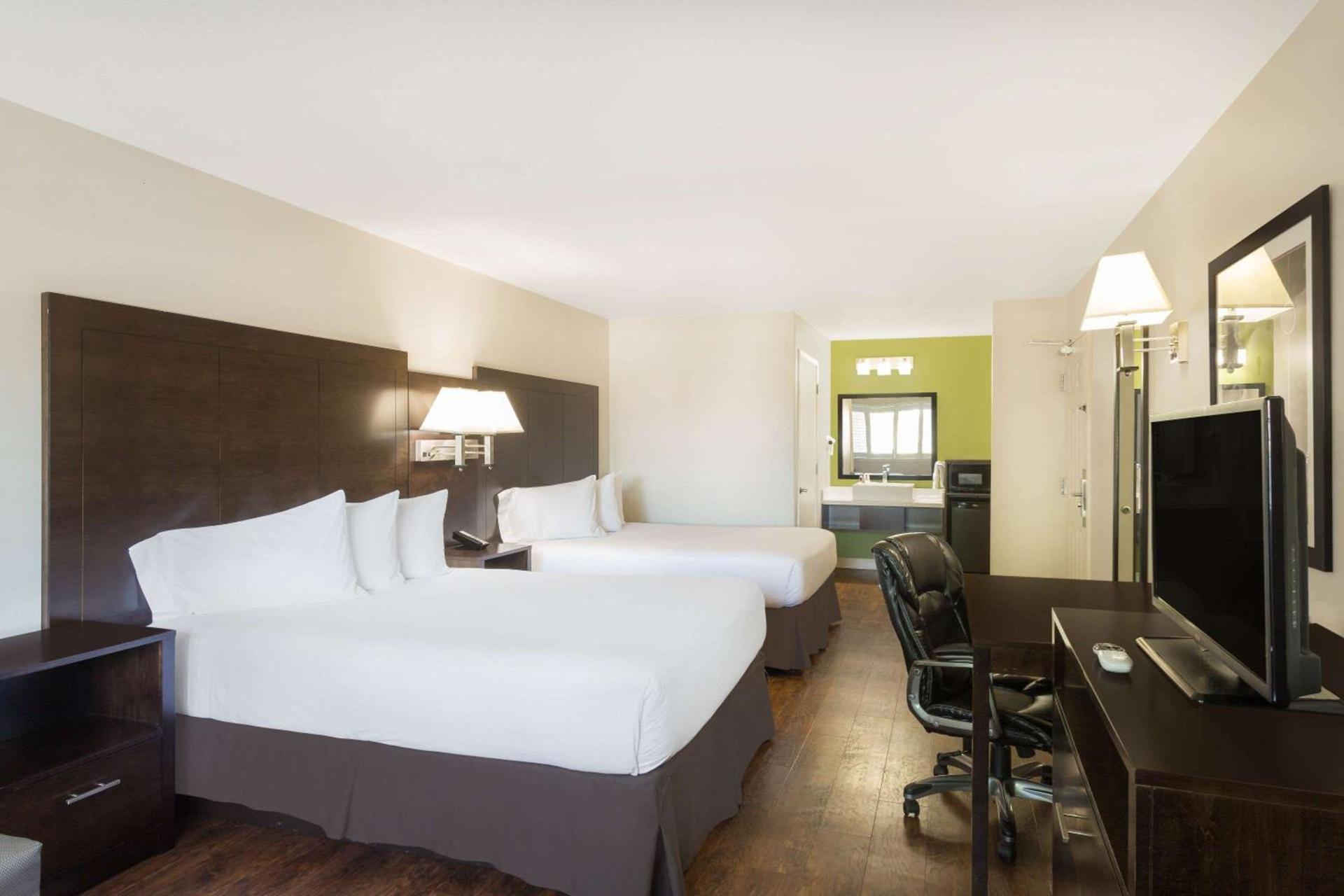 Baymont by Wyndham Modesto Salida photo 22