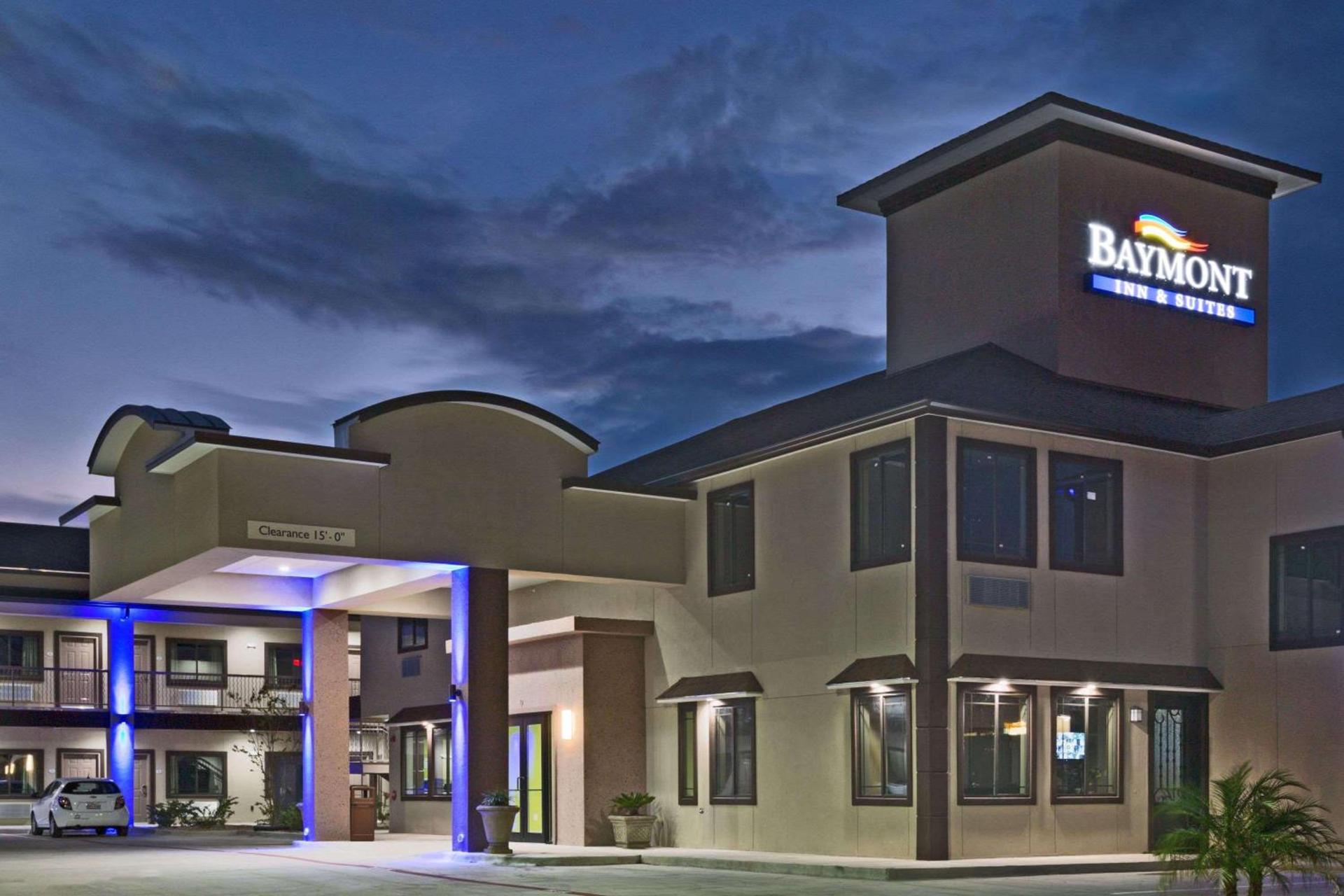 Baymont by Wyndham Bryan College Station photo 6