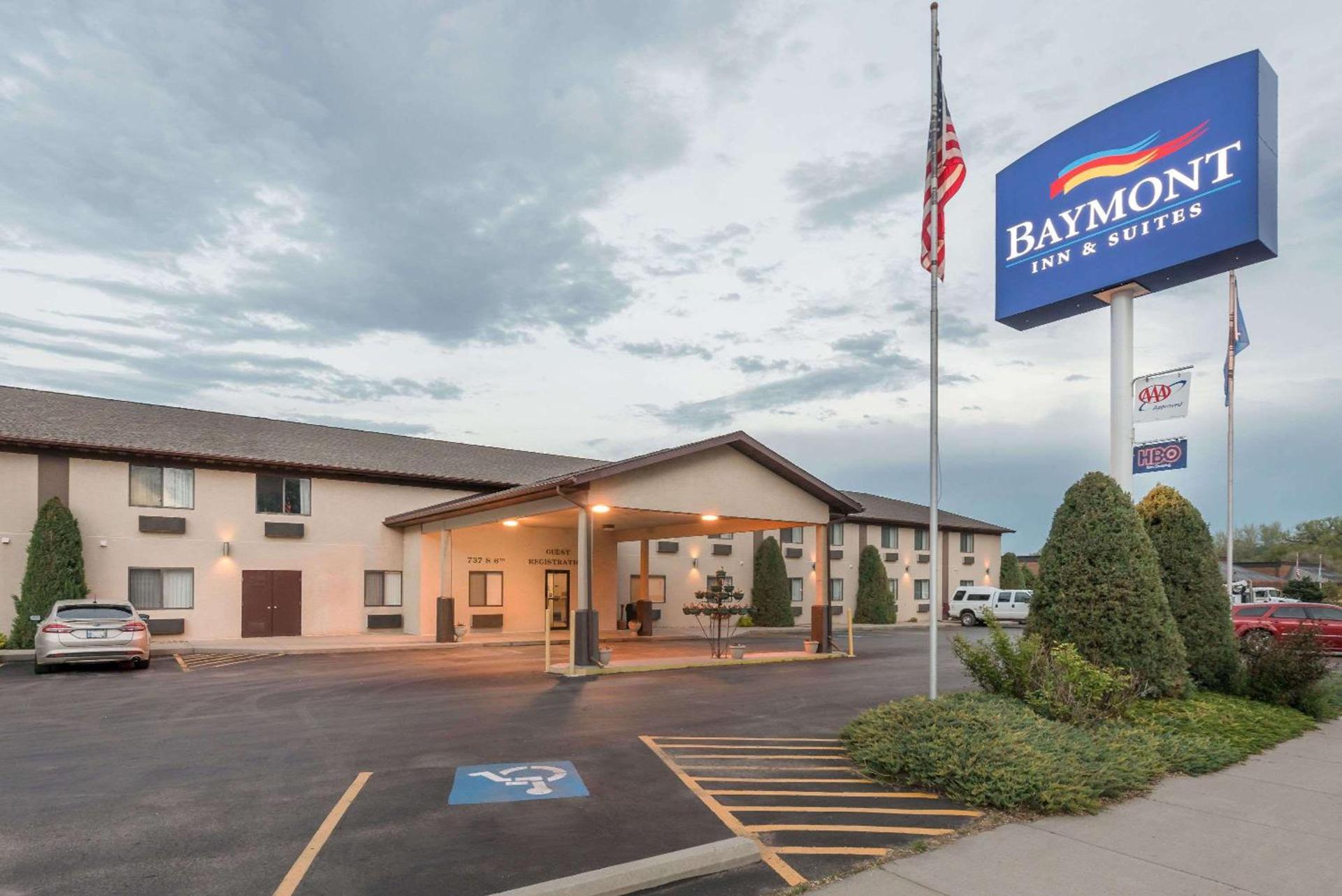 Baymont by Wyndham Hot Springs photo 6