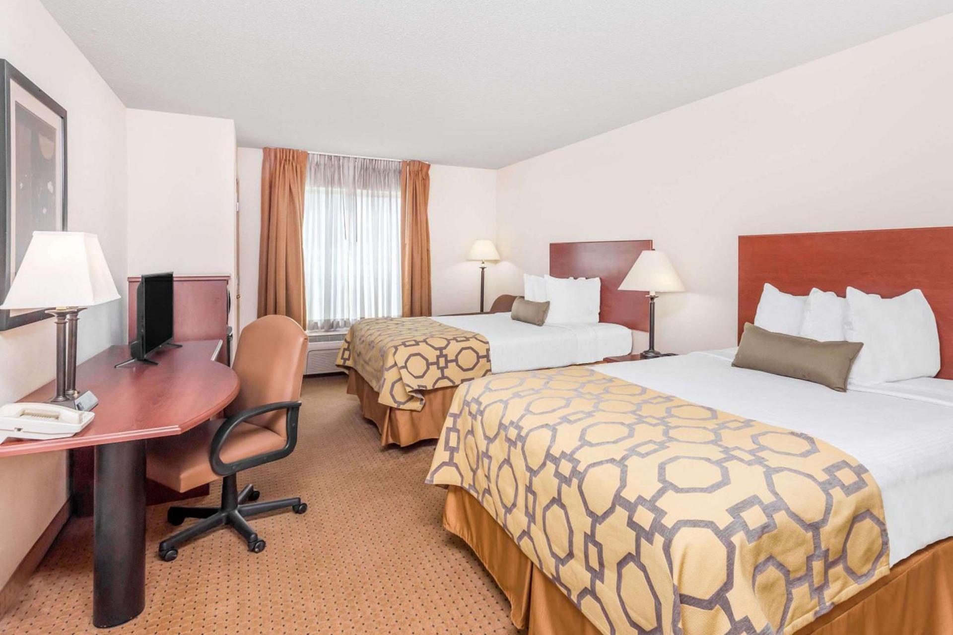 Baymont by Wyndham Cartersville photo 34