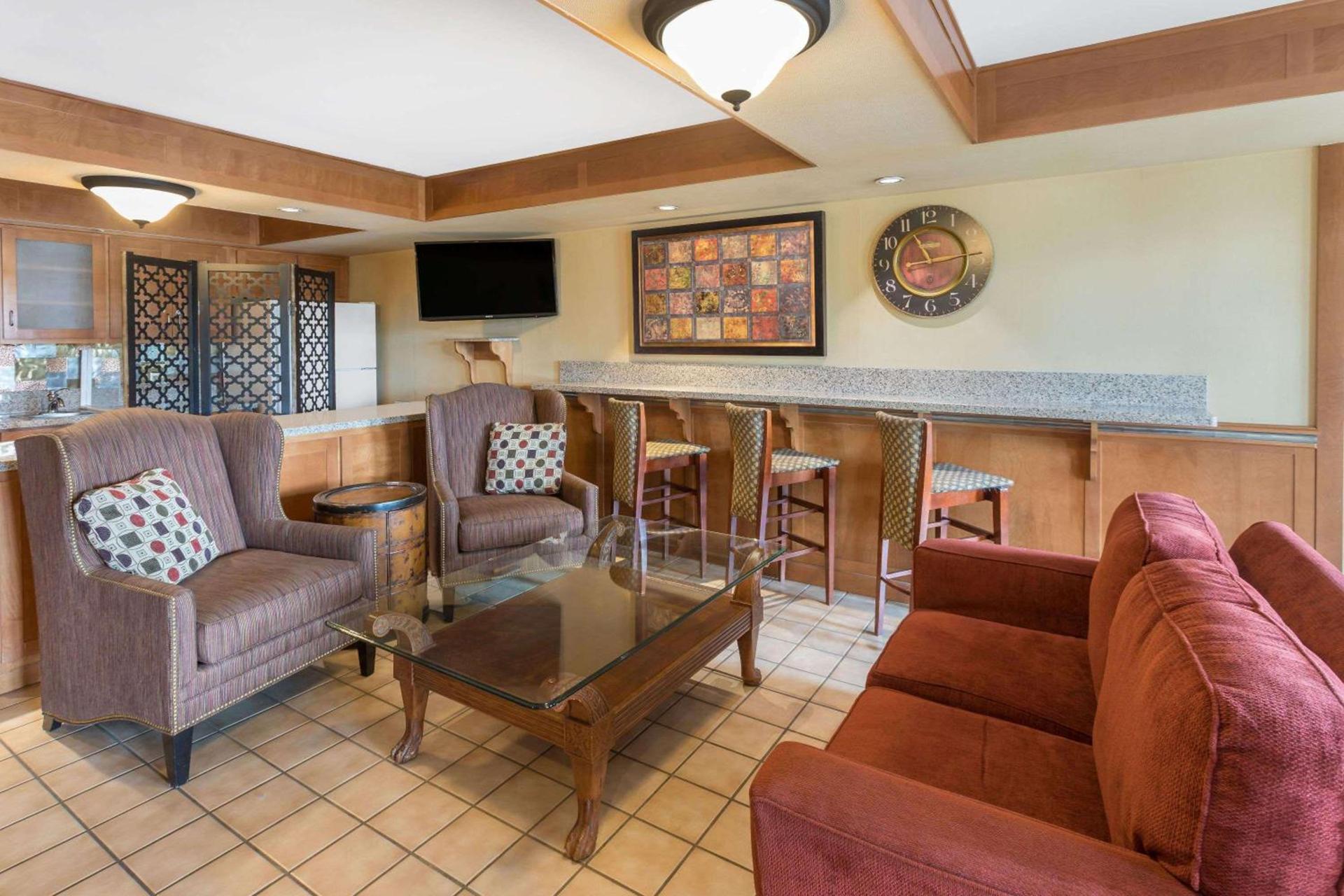 Baymont by Wyndham Sevierville Pigeon Forge photo 50