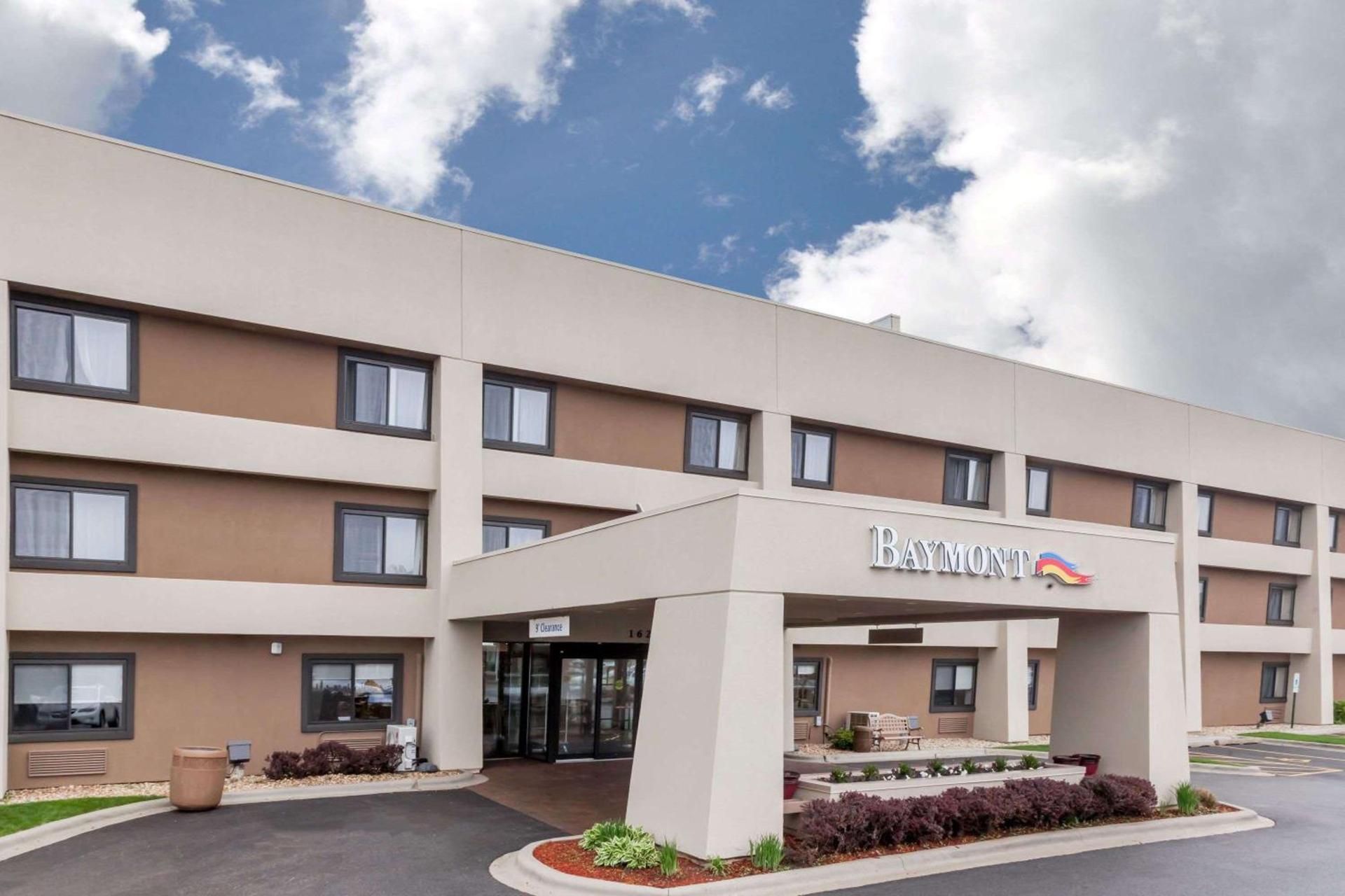 Baymont by Wyndham Glenview photo 22