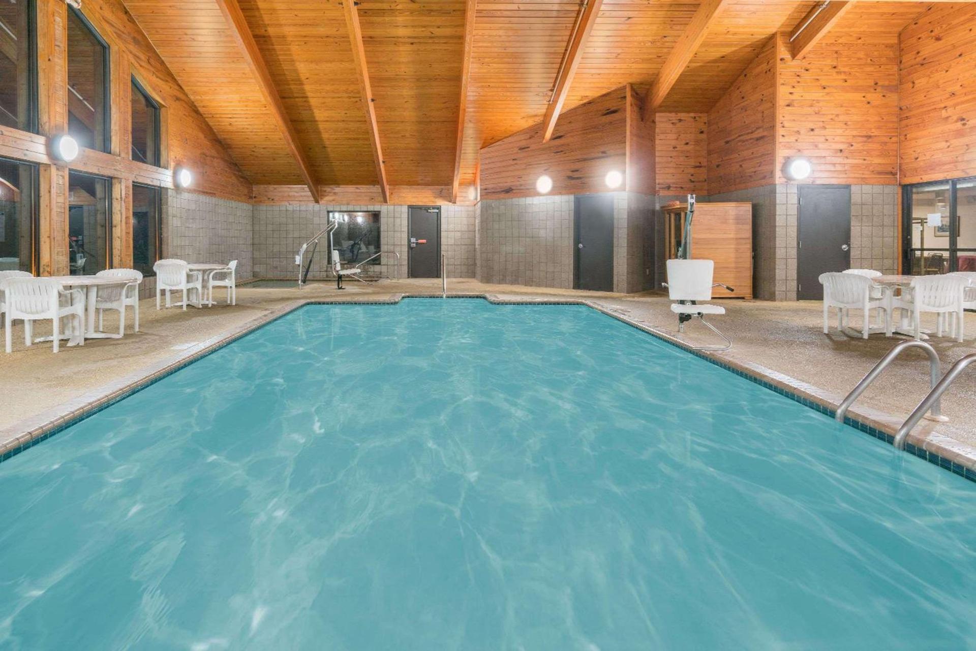 Baymont by Wyndham Kasson Rochester Area photo 3