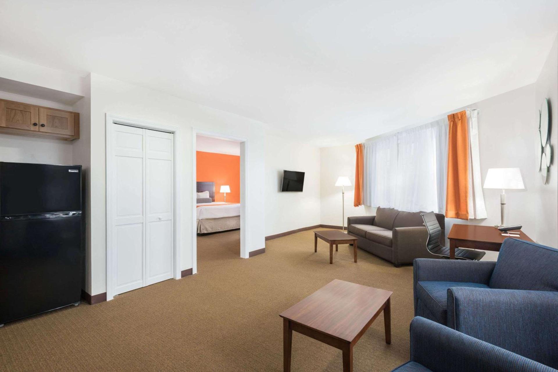 Howard Johnson by Wyndham Quincy/ Boston photo 13