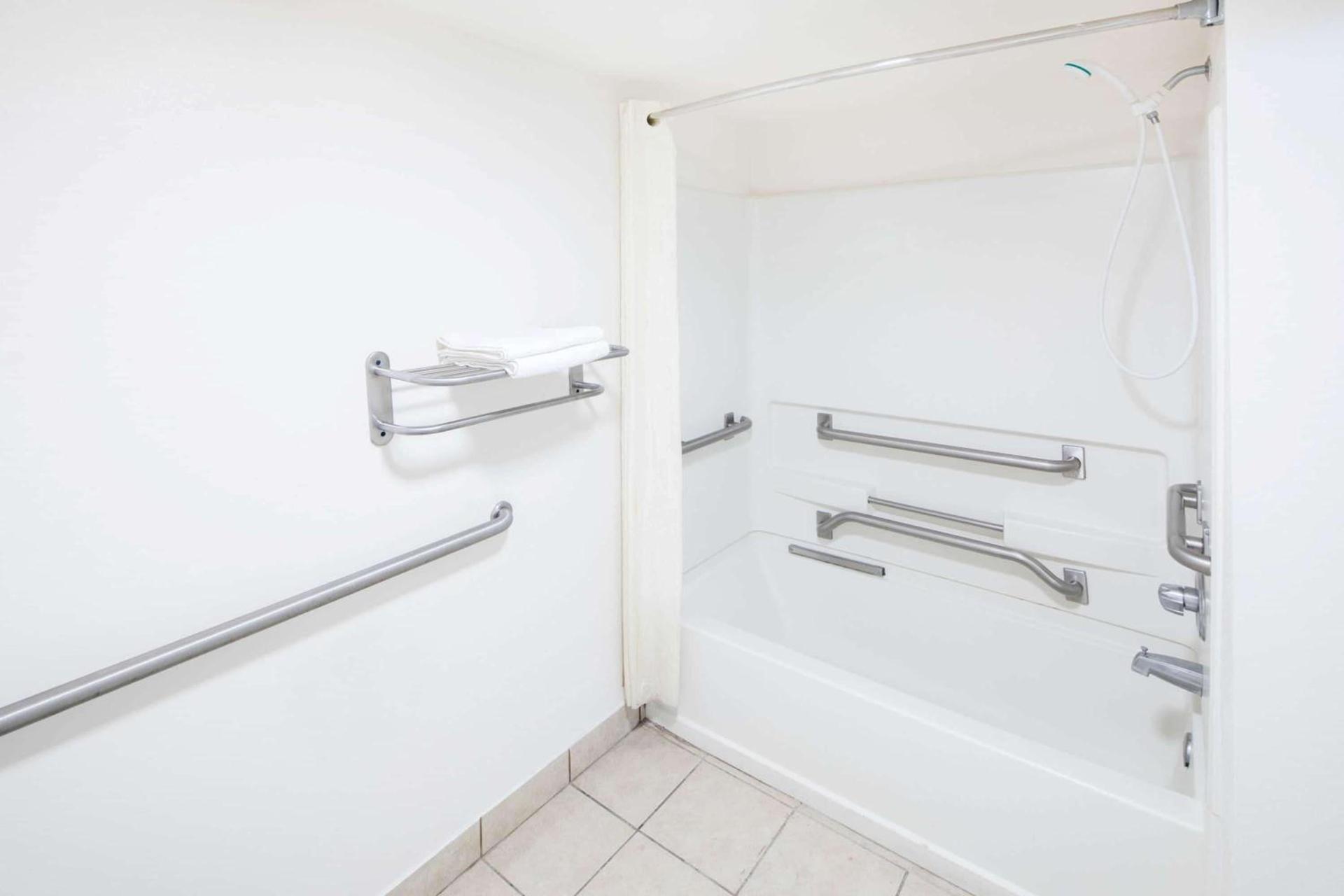 Howard Johnson by Wyndham Vicksburg photo 10