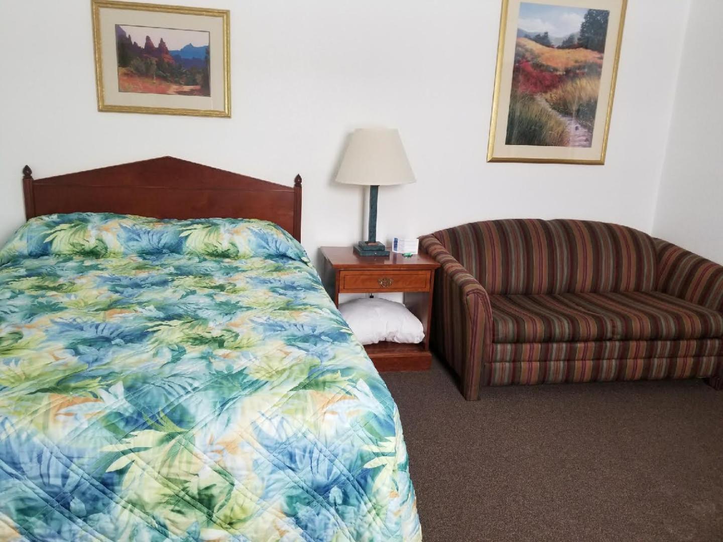 Howard's Motel photo 11