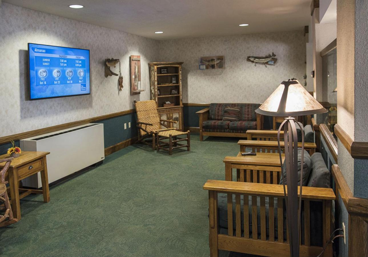 Potawatomi Inn & Cabins photo 13