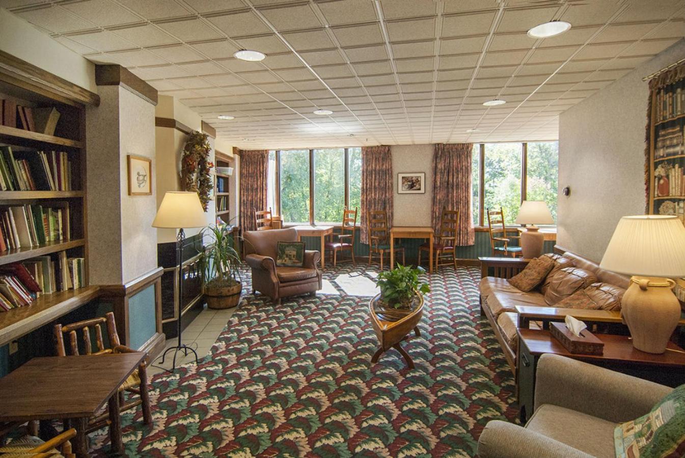 Potawatomi Inn & Cabins photo 15