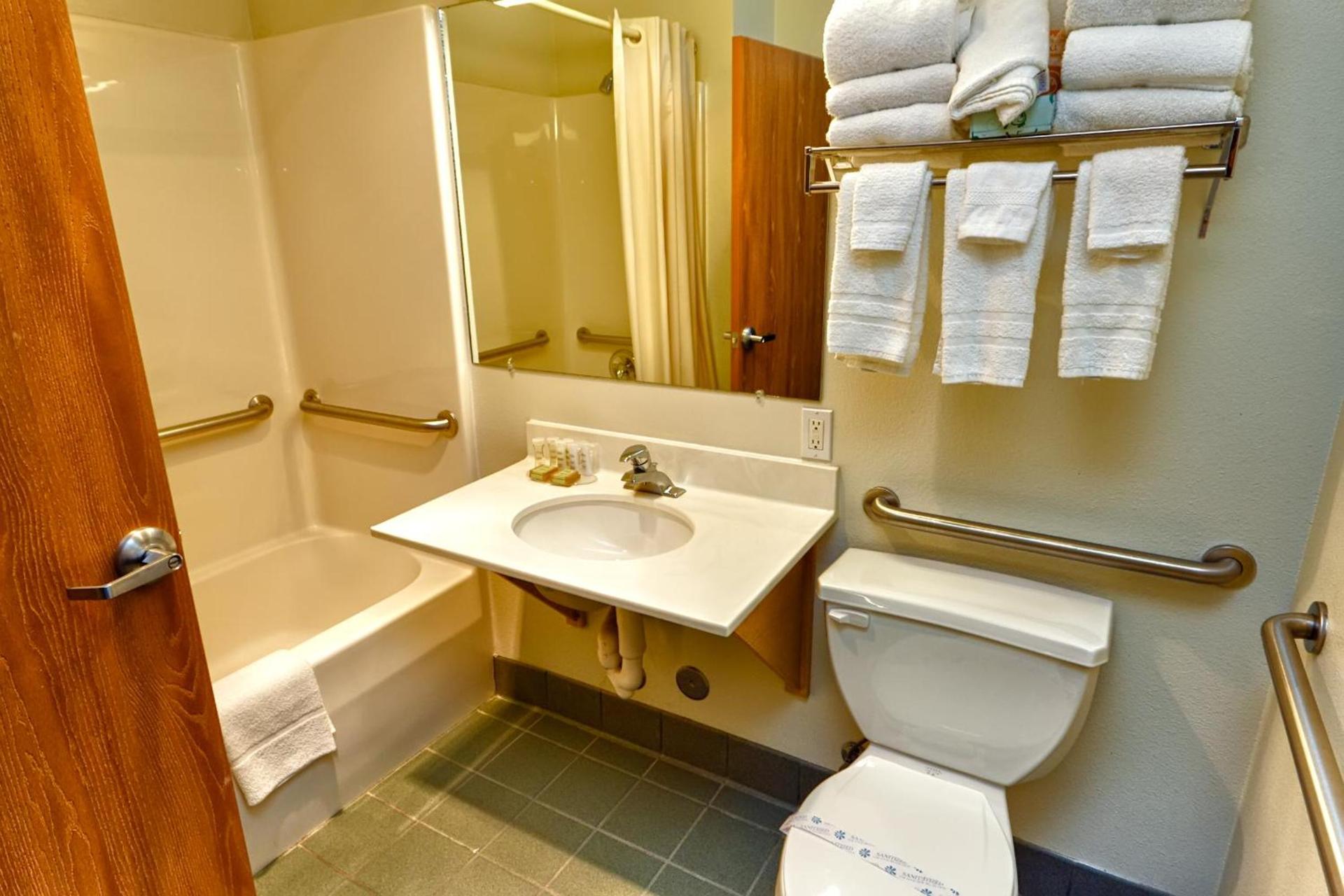 Arch Canyon Inn photo 14