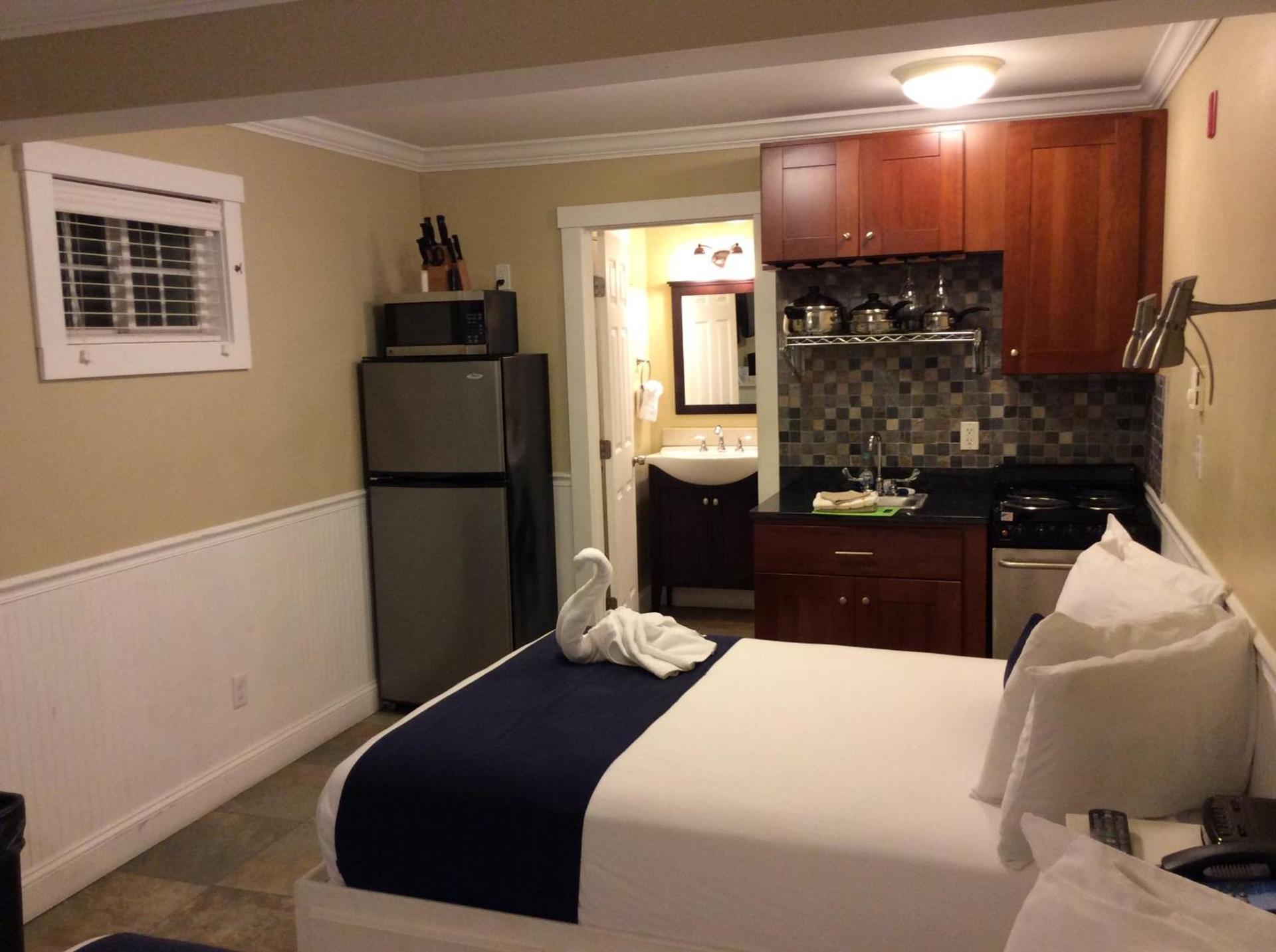 The Beachwood photo 57