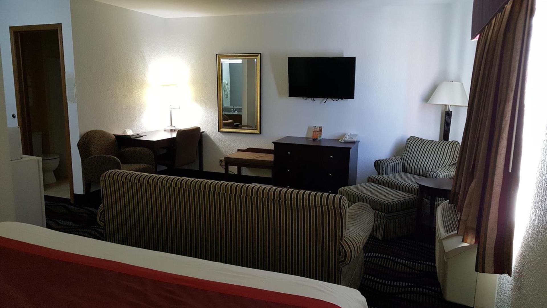Horizon Inn photo 36