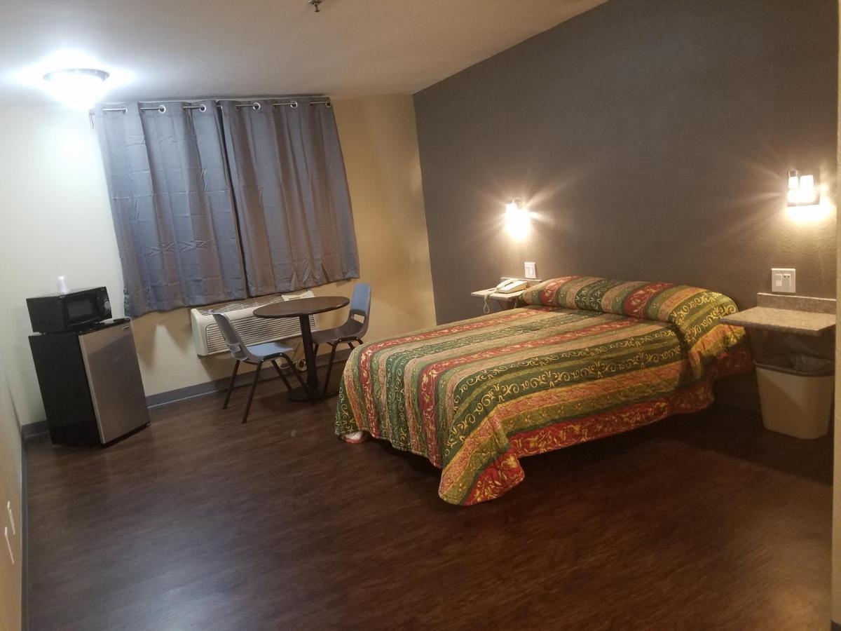 Travel Time Motel photo 2