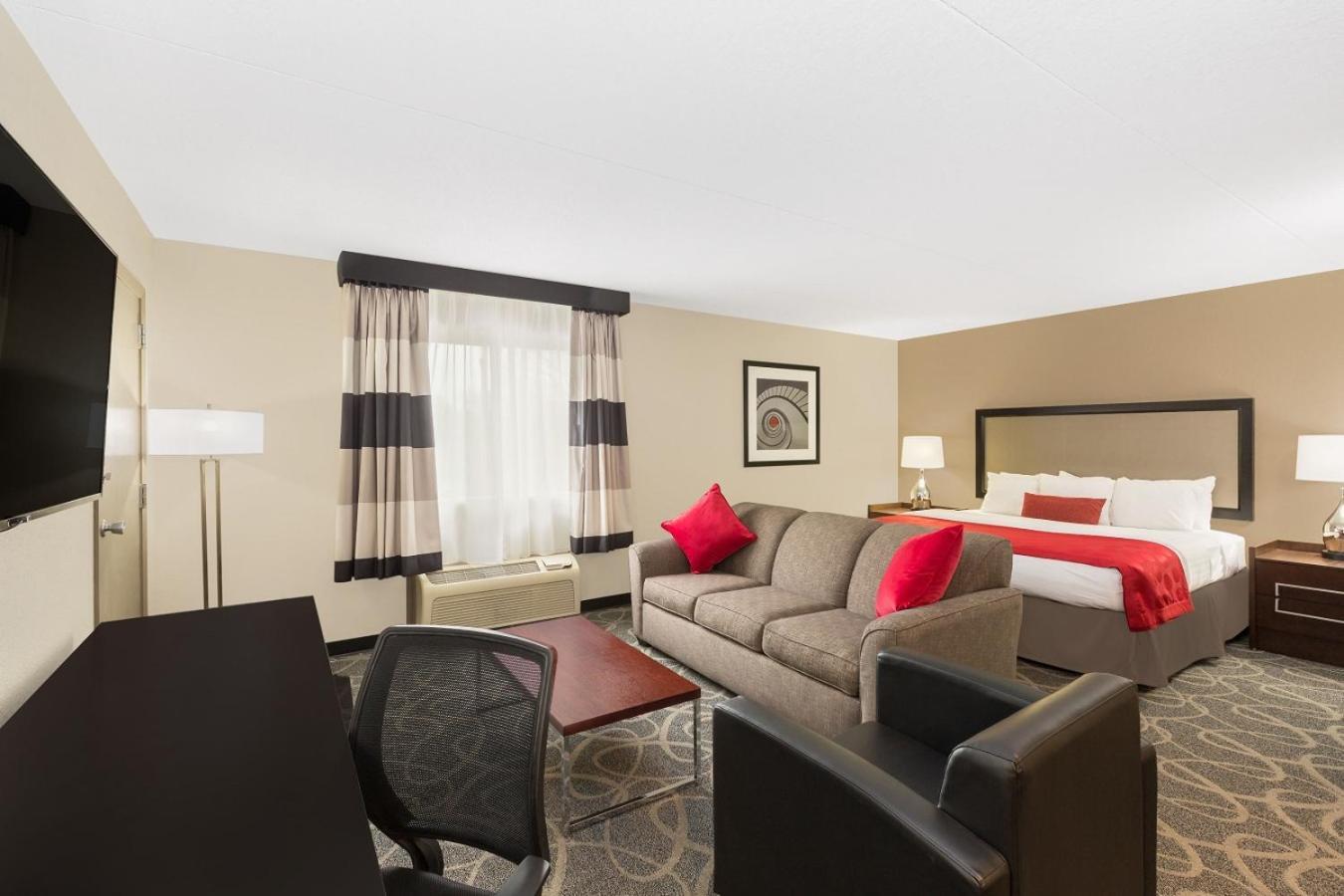 Clarion Inn Des Moines Airport photo 16