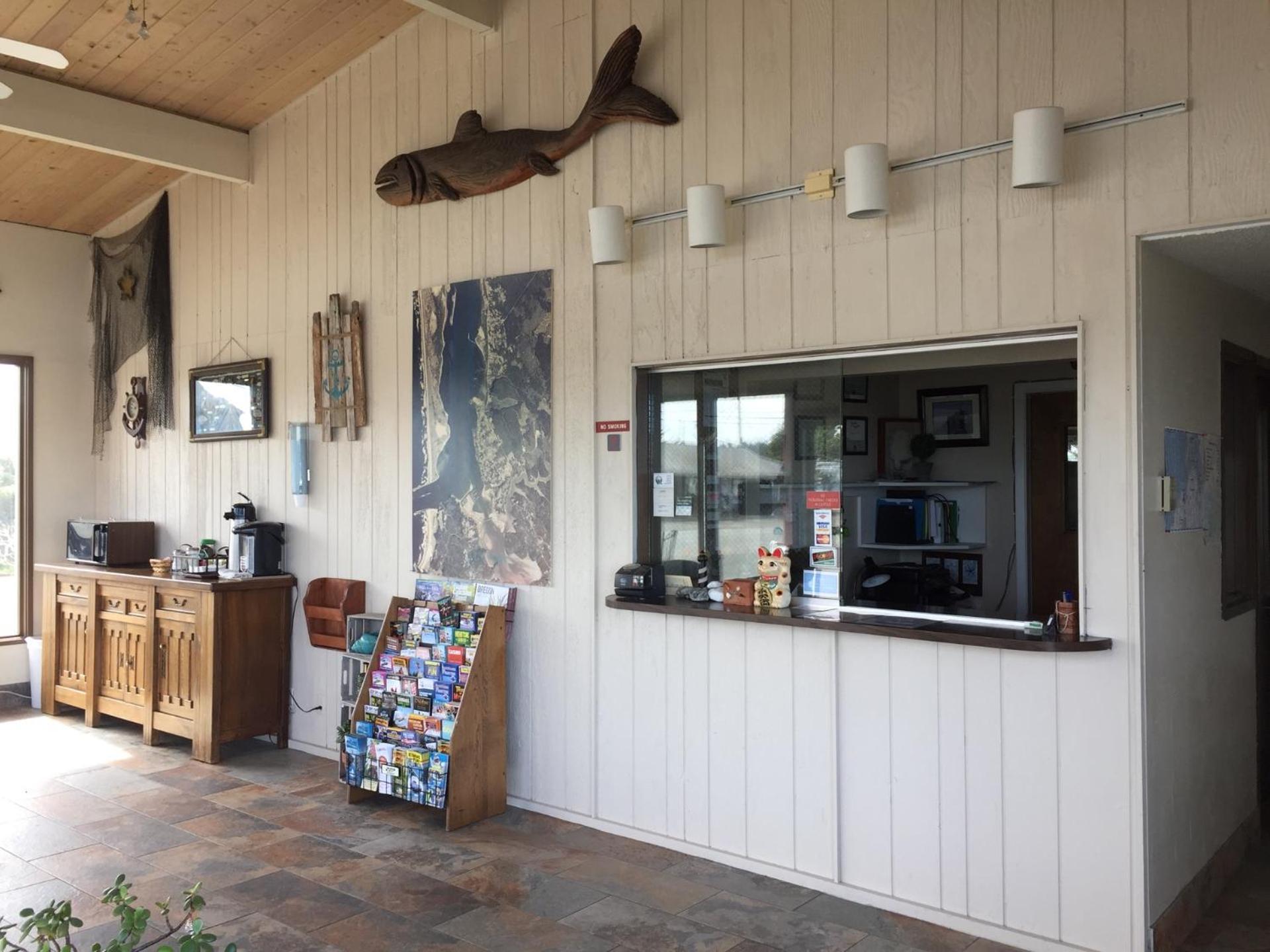 Captain John's Motel photo 13