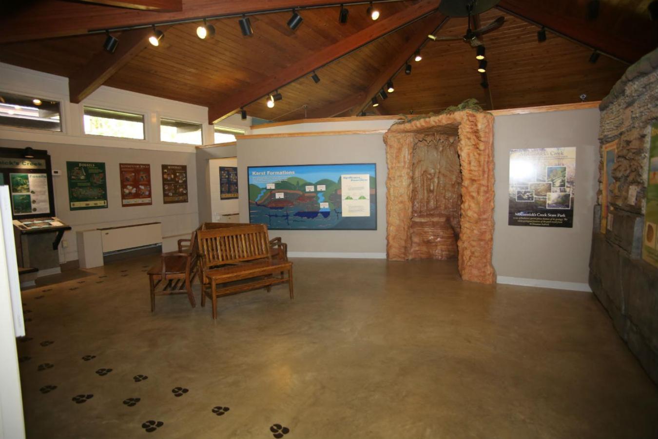 Canyon Inn photo 27