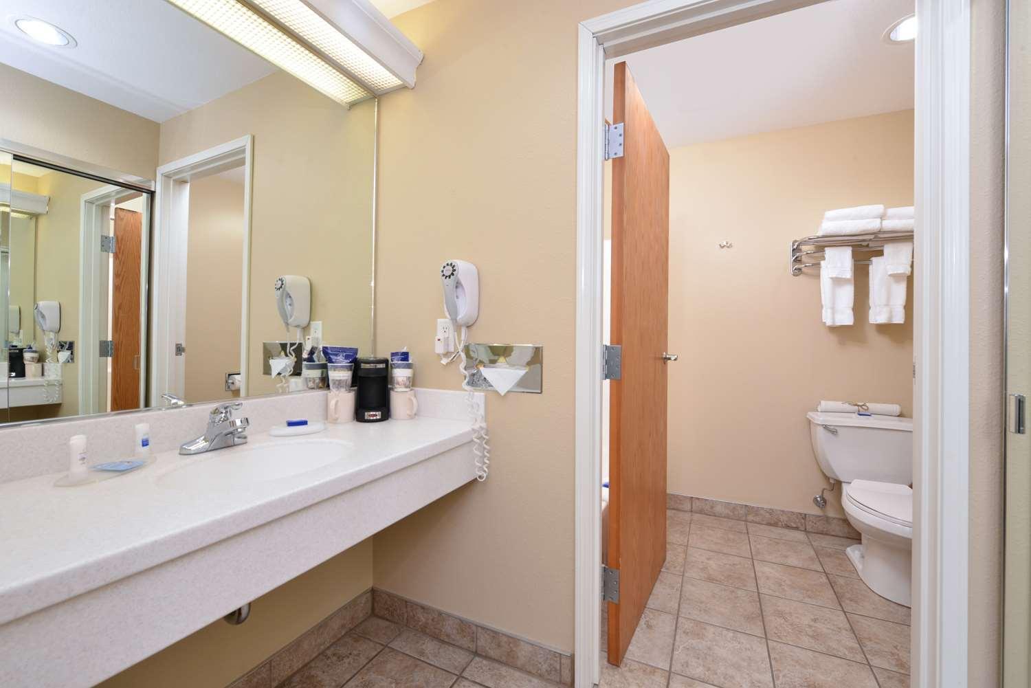 Best Western Lodge at River's Edge photo 48